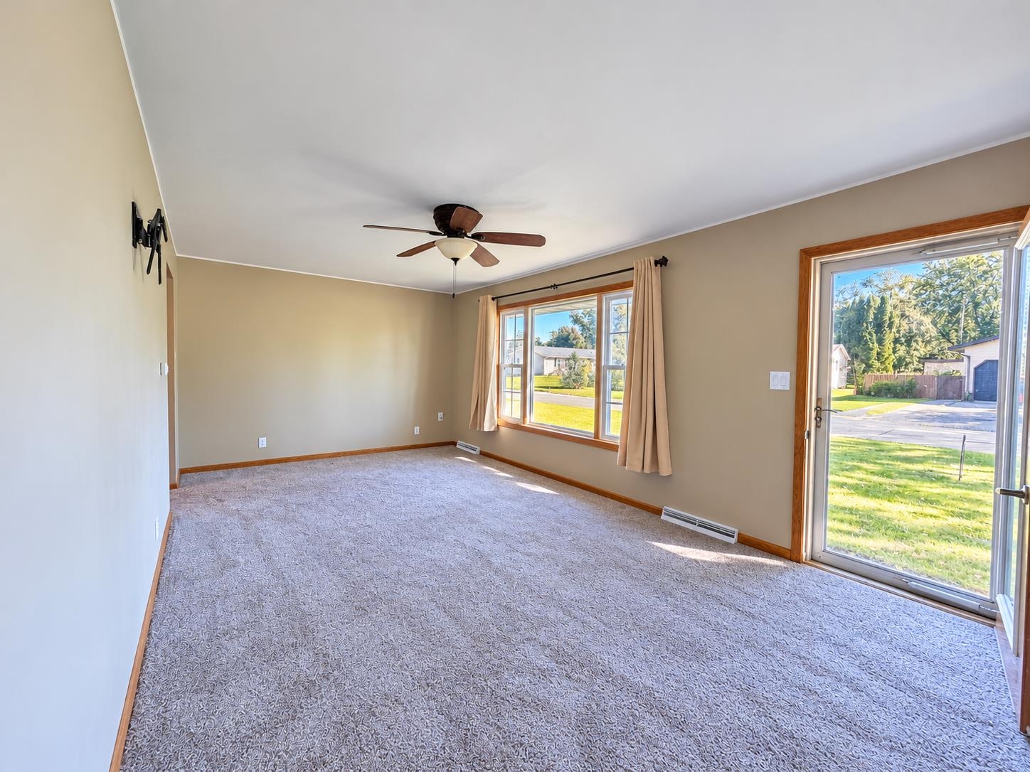 MLS #260915