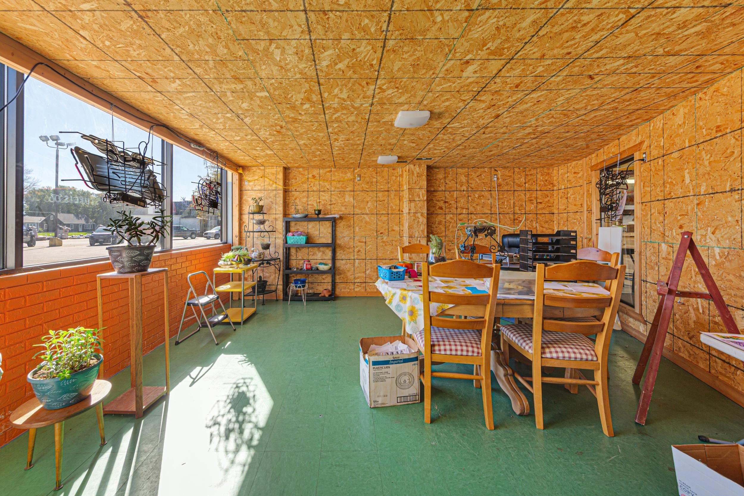 MLS #261366