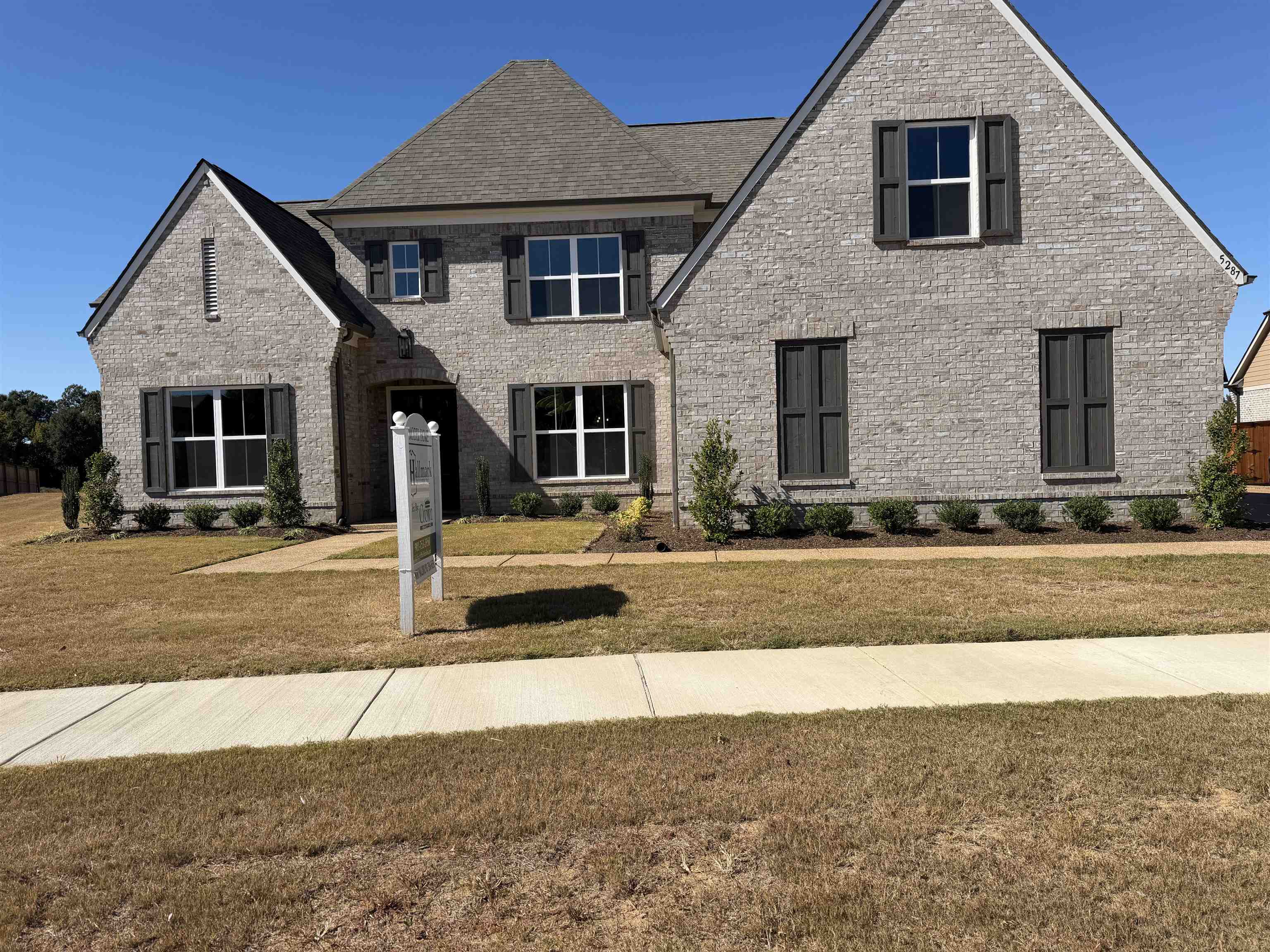5287 Buttercup Ln