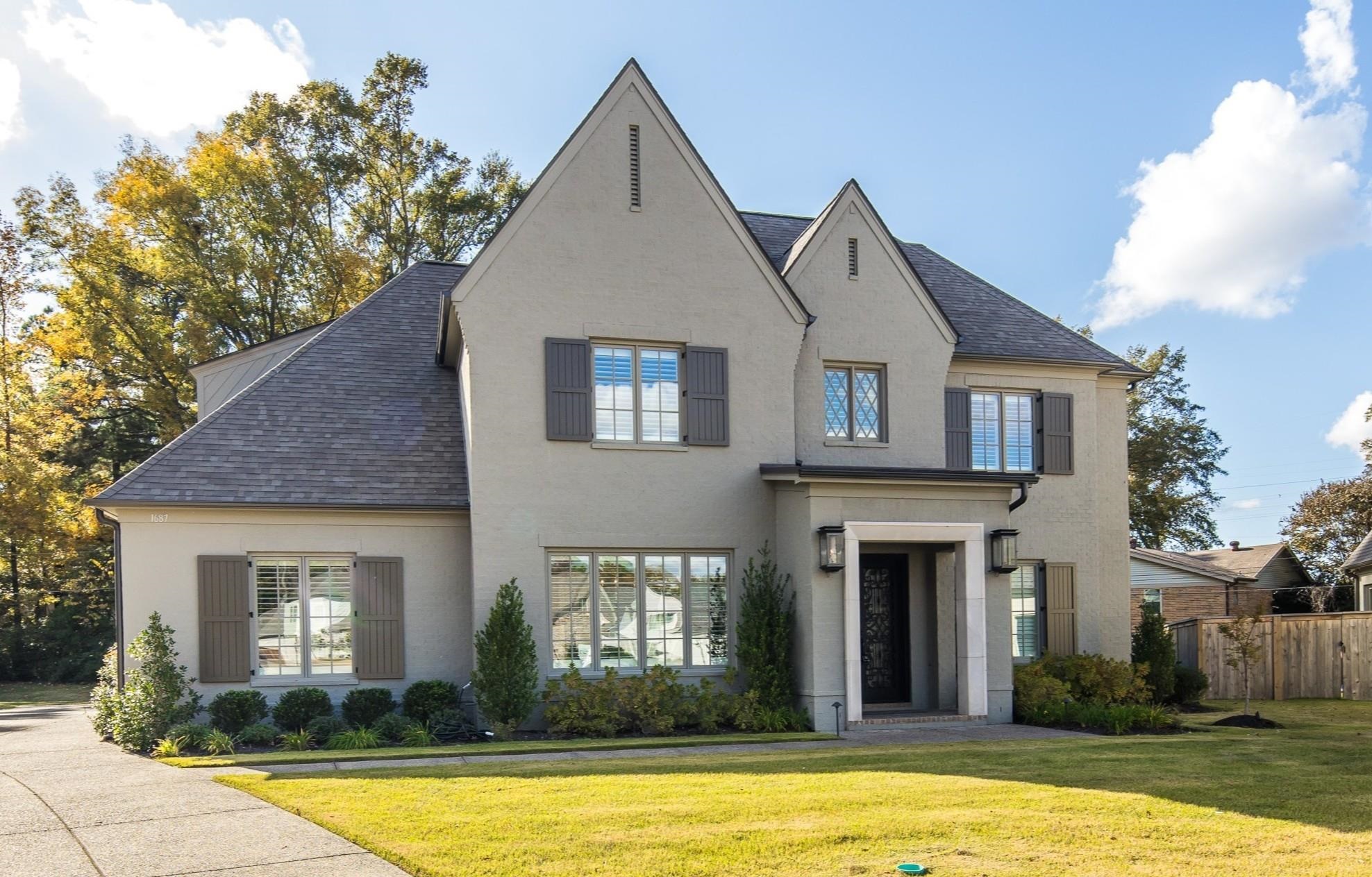 1687 NESHOBA OAK LN W