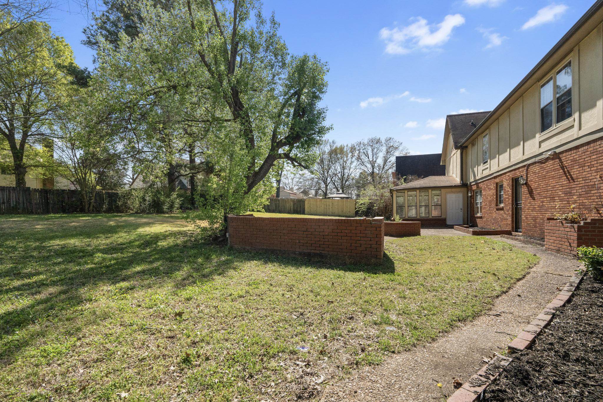 7105 Cutter Mill Rd