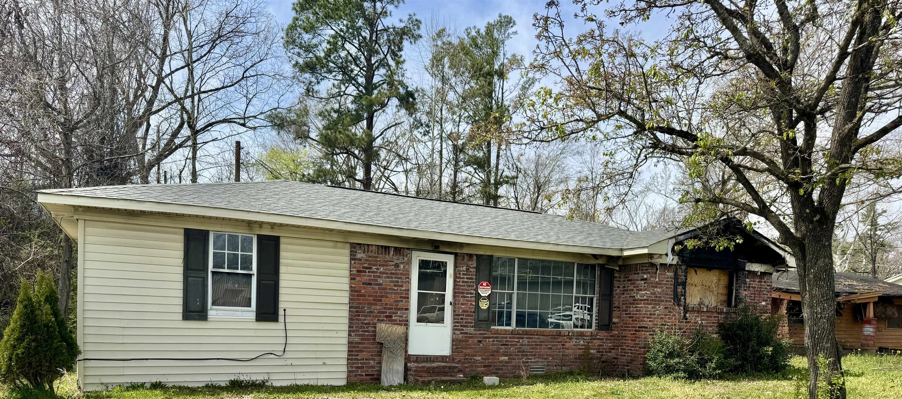 Investors!!!! Looking for an investment property to broaden your portfolio? This could be it. This gem has a new roof and new wiring with some TLC this " could "be a  4/2 brick home in a great location. +/- 1785 sqft Seller has taken it down to the studs so you can come in and make it your own.