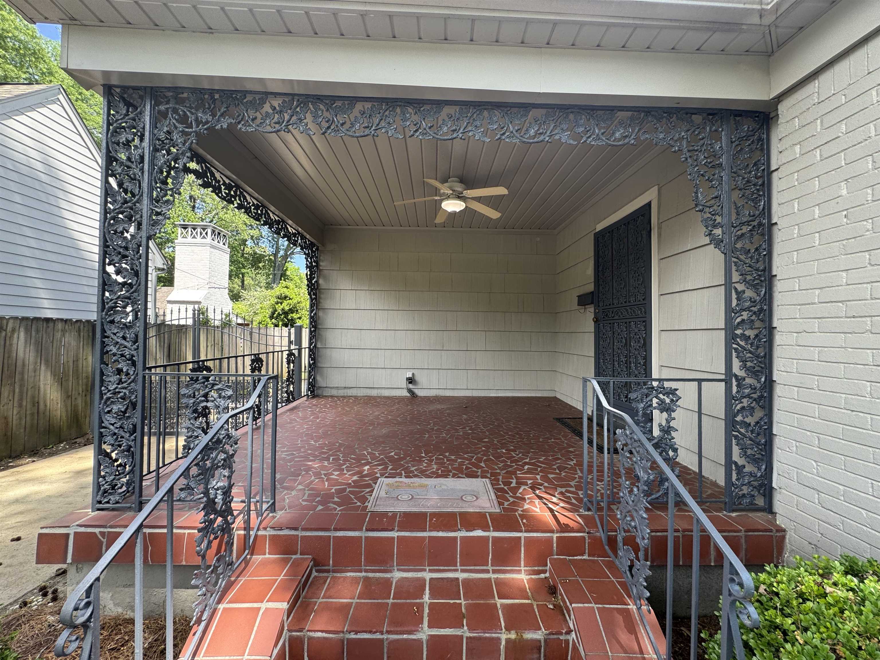 3630 Highland Park Pl