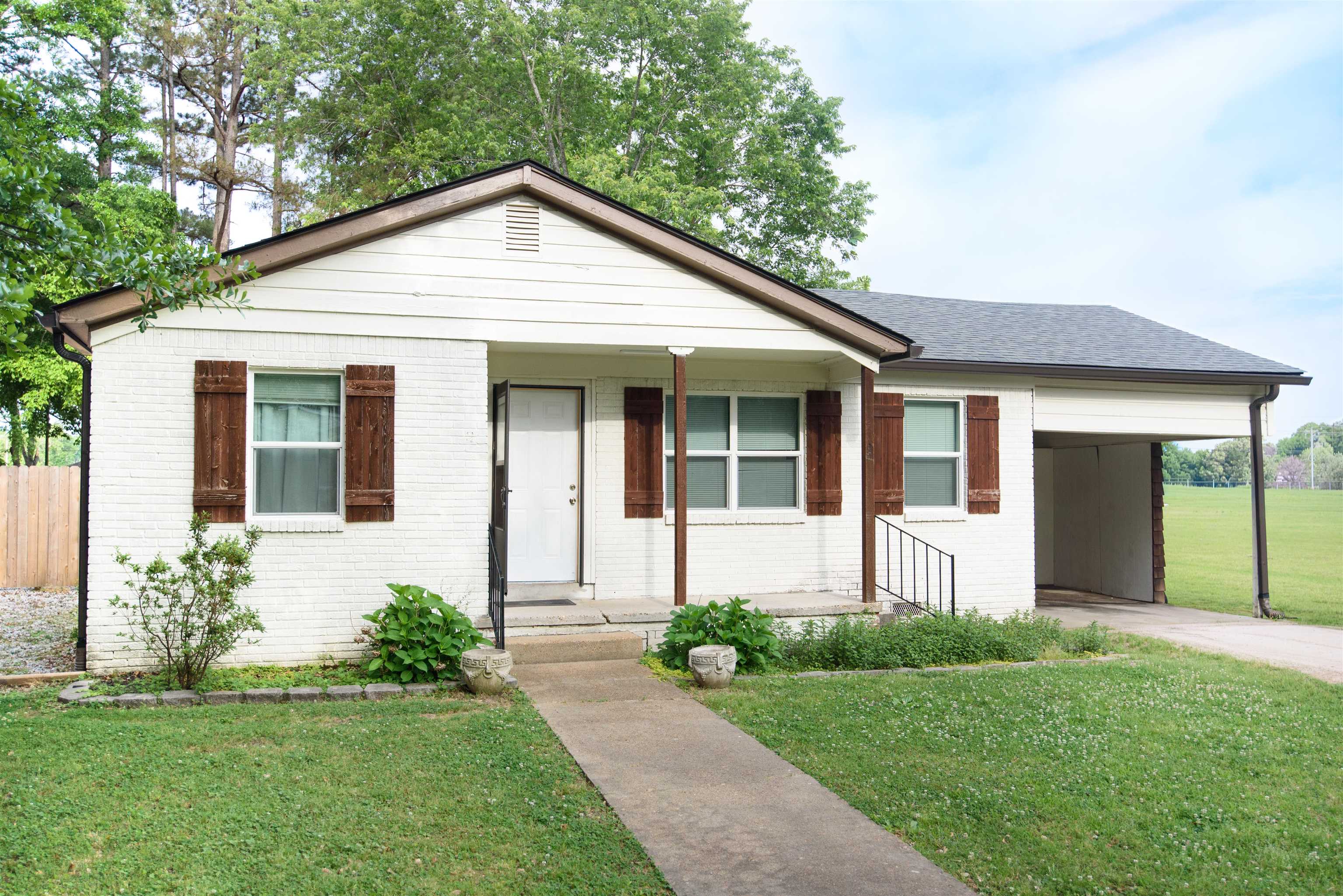 220 Third St