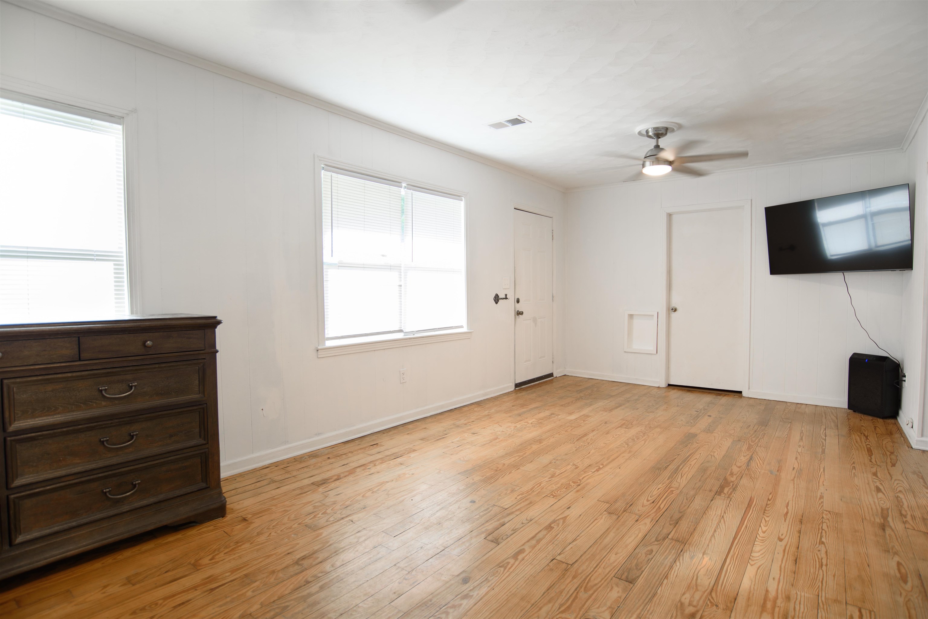 220 Third St