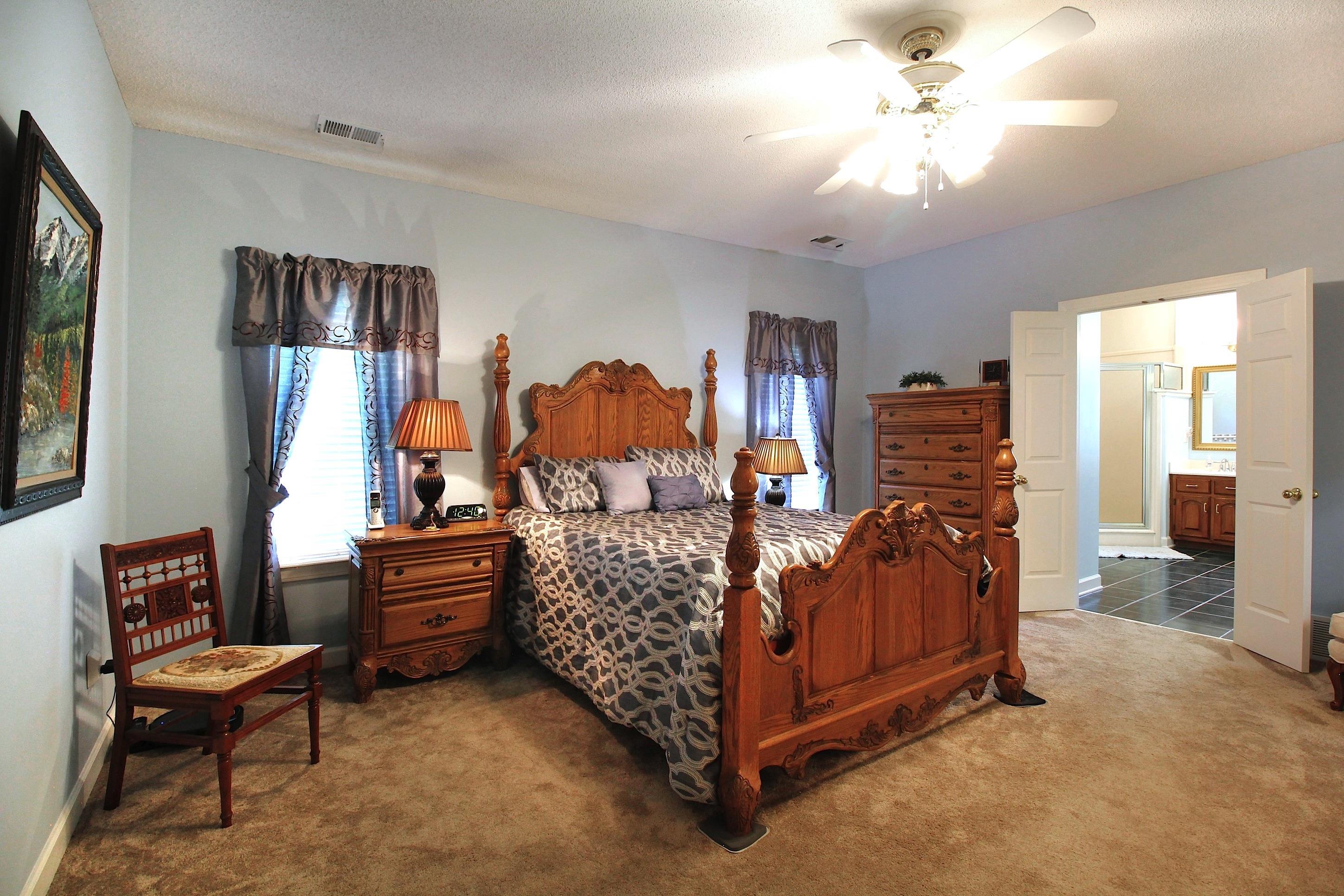 2550 N Reid-Hooker Rd