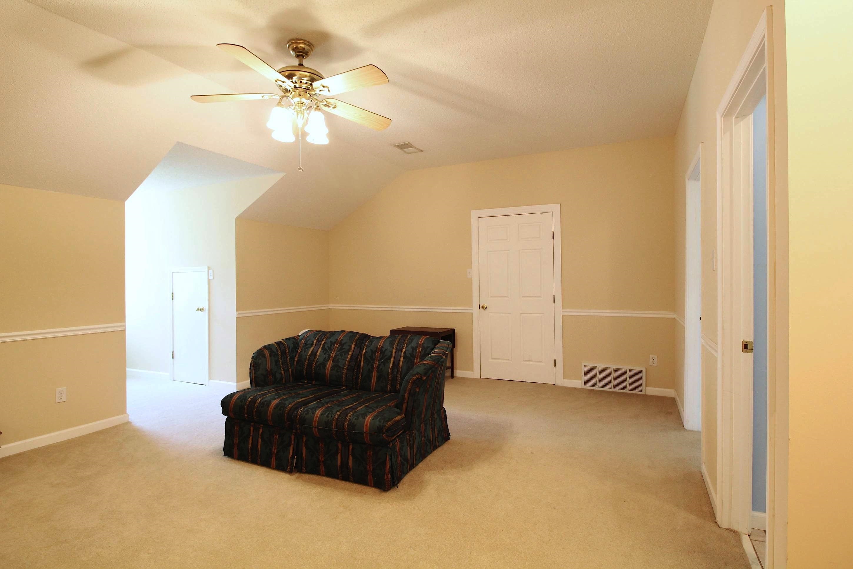 2550 N Reid-Hooker Rd