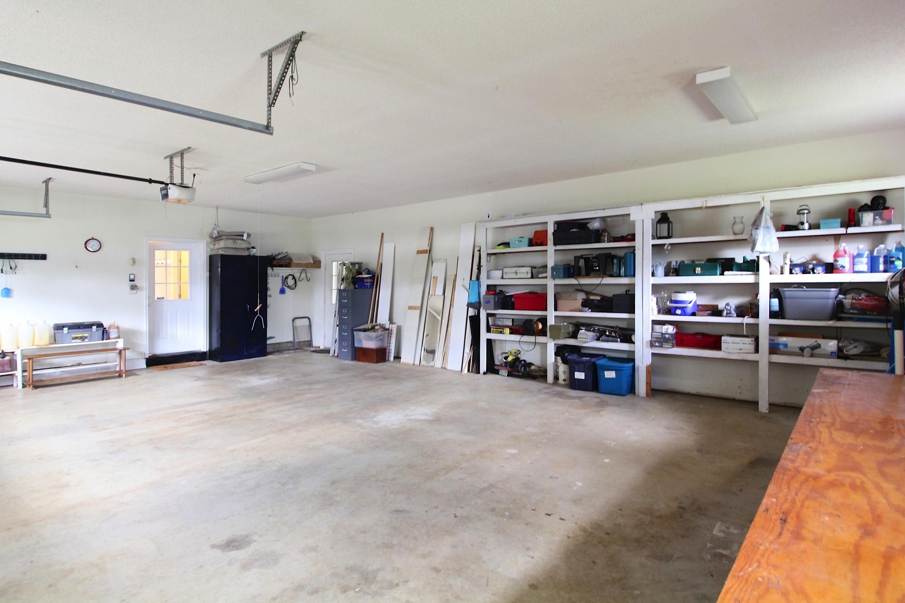 2550 N Reid-Hooker Rd
