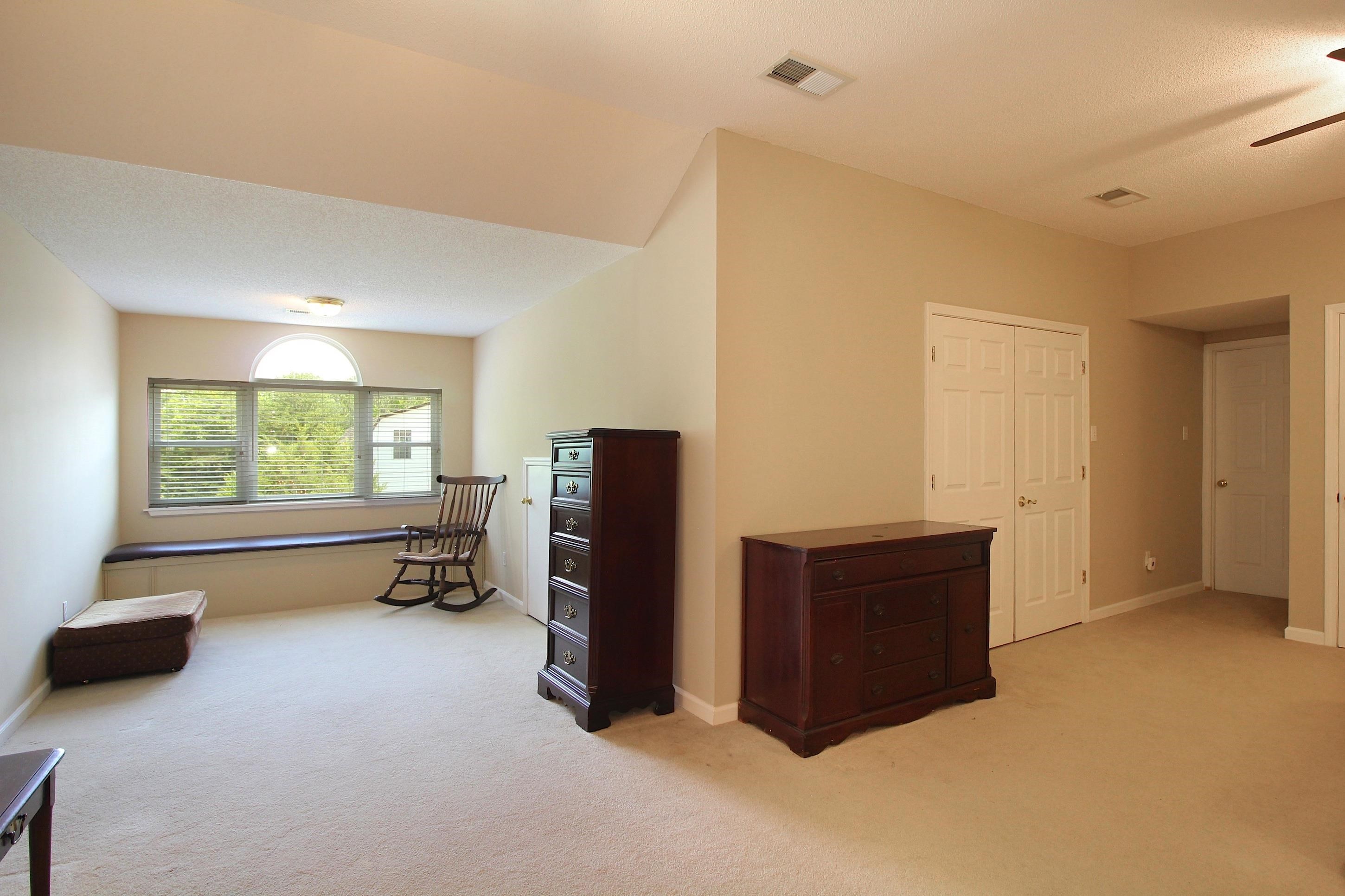2550 N Reid-Hooker Rd