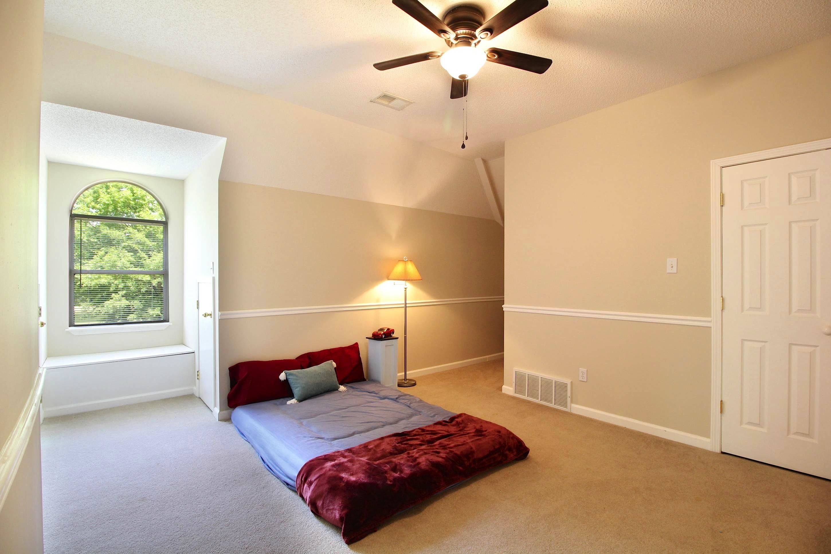2550 N Reid-Hooker Rd