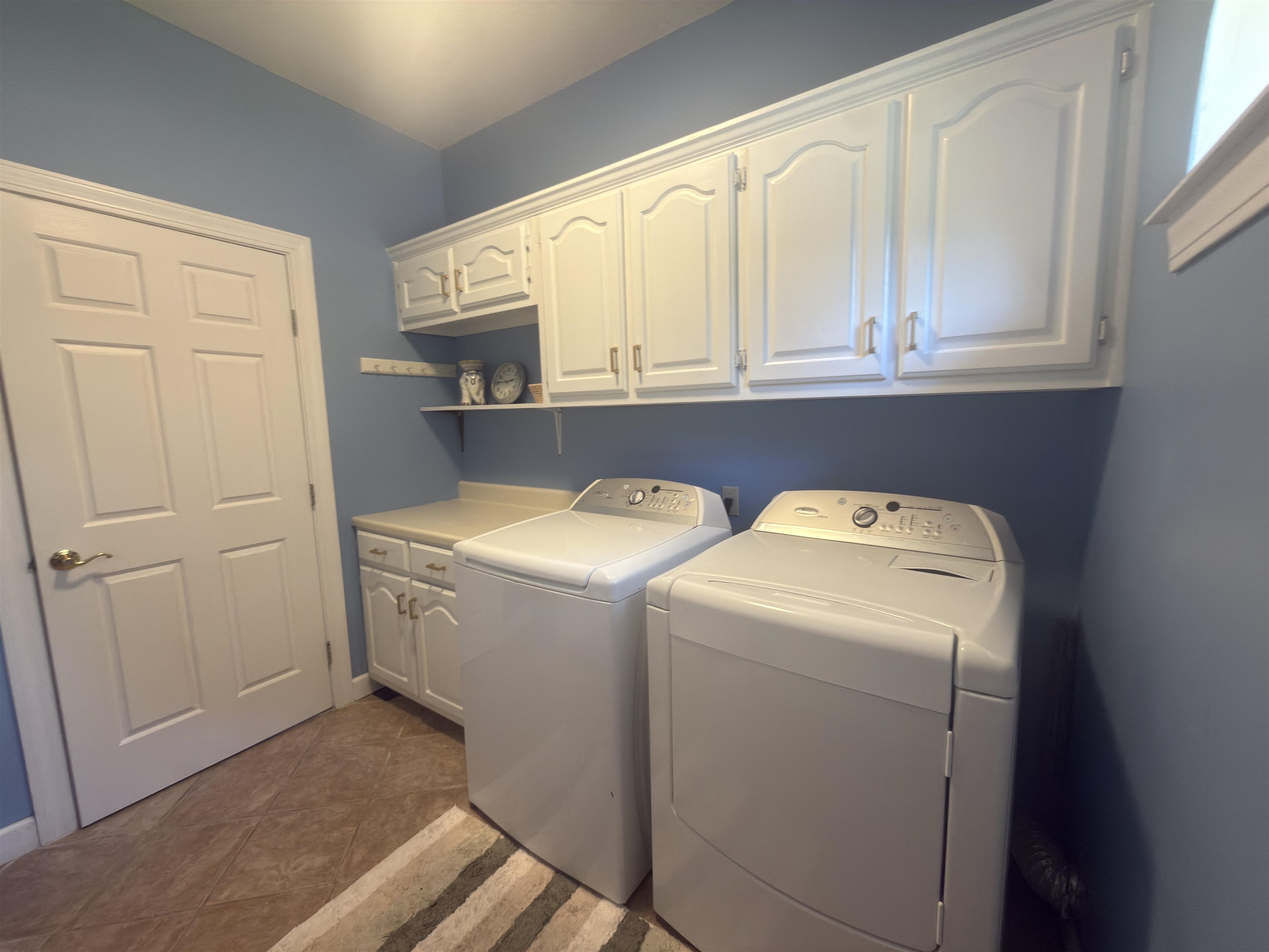 2550 N Reid-Hooker Rd