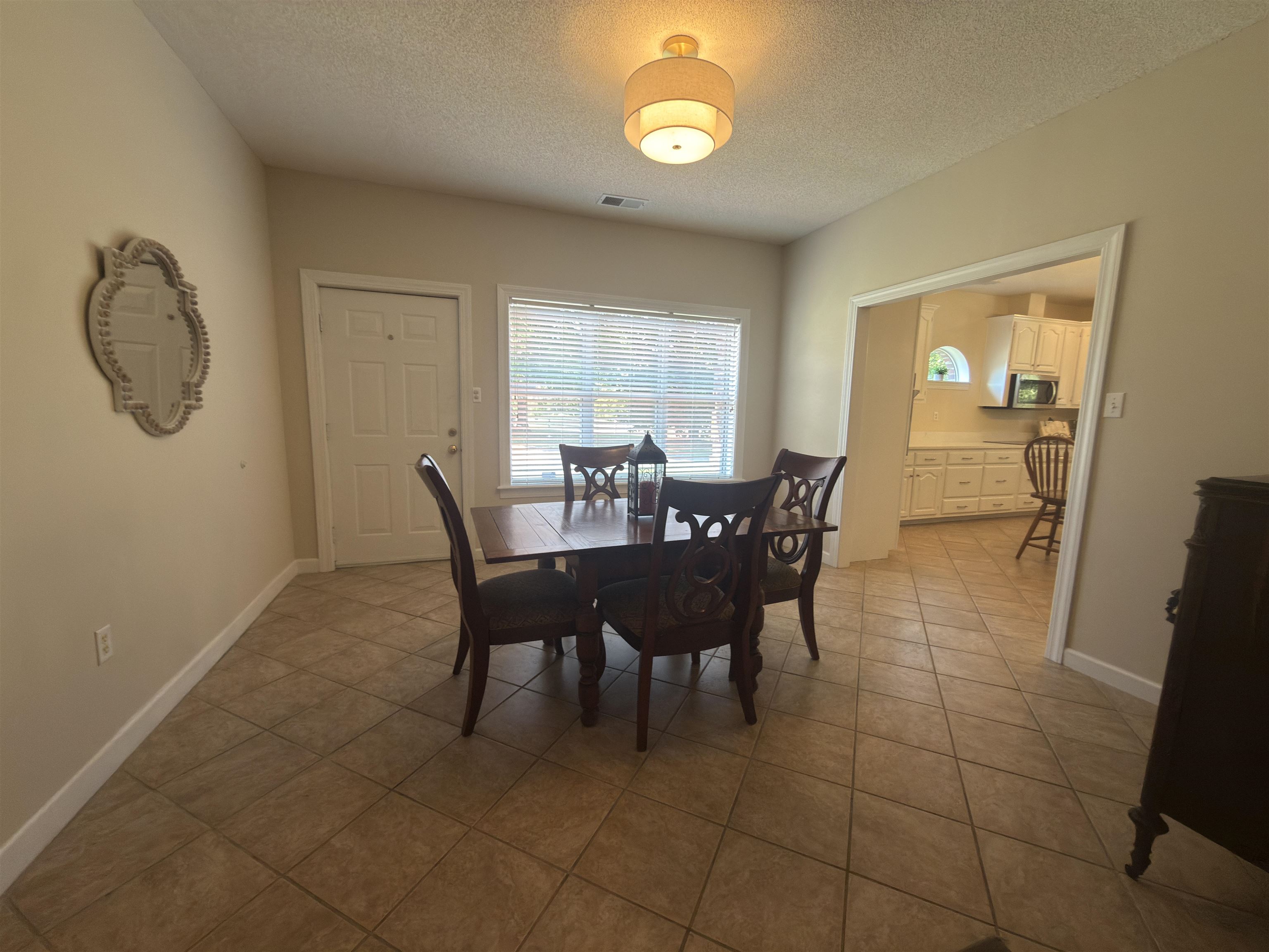 2550 N Reid-Hooker Rd