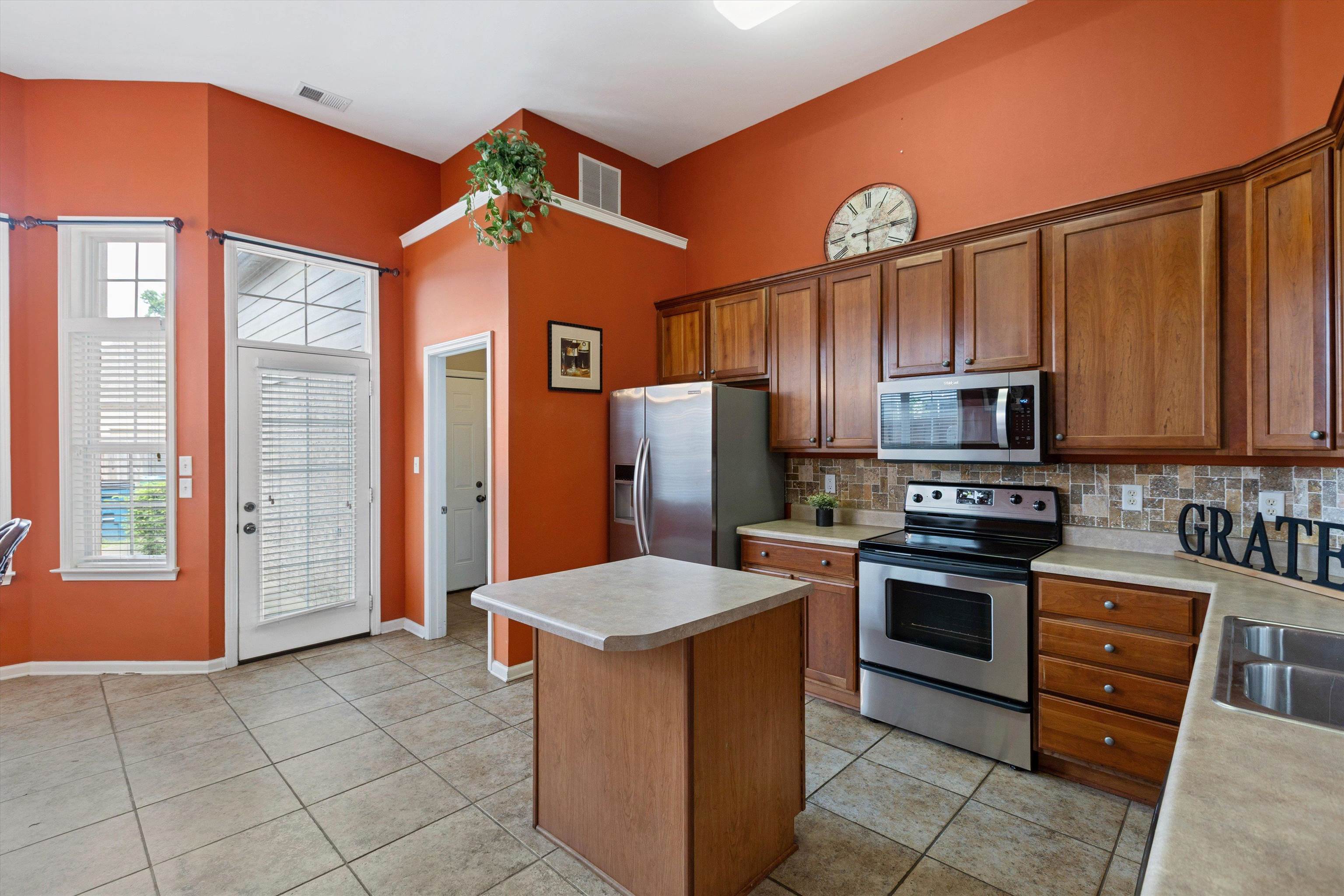 1864 N Houston Levee Cir