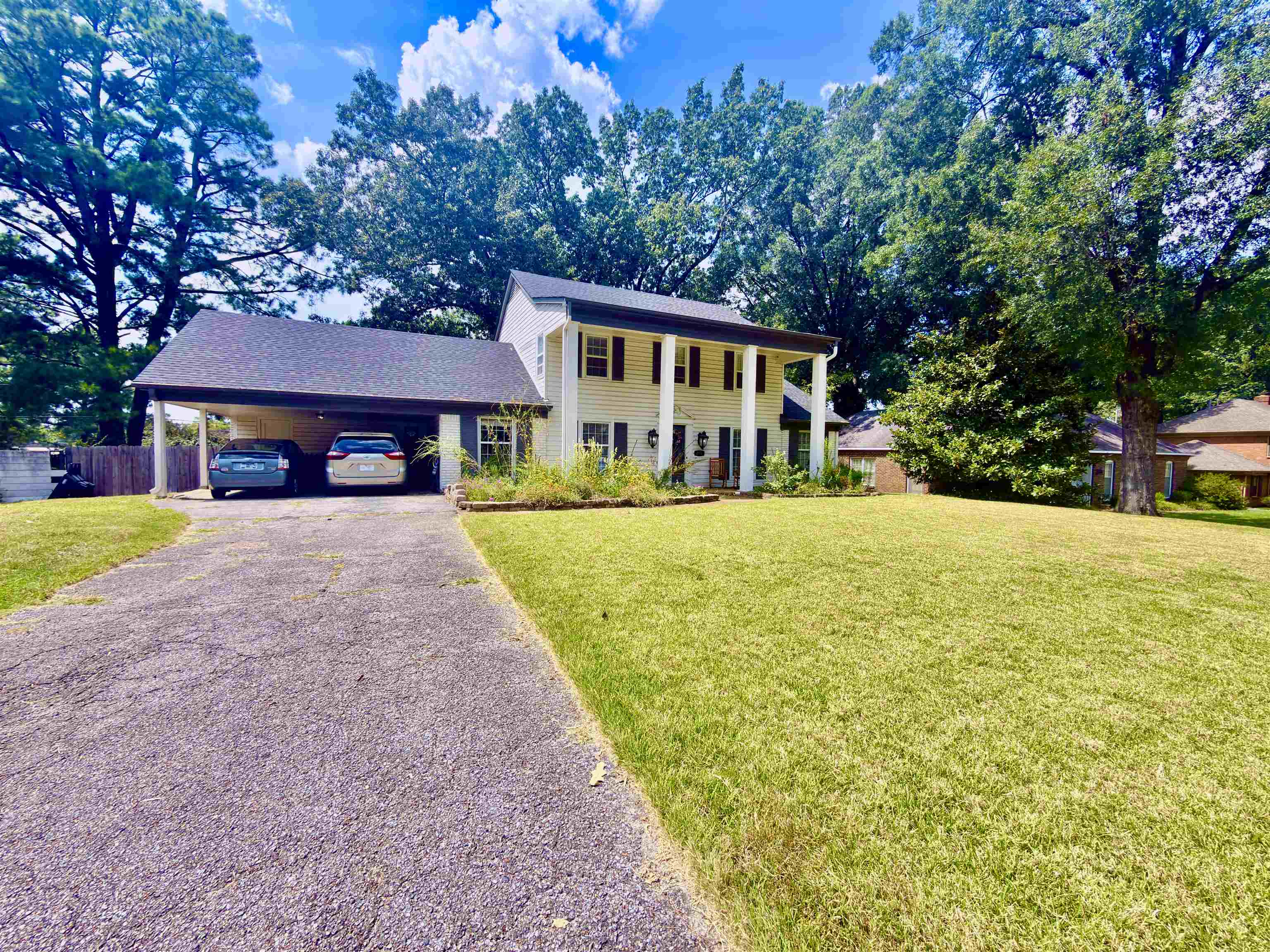 2121 Abergeldie Dr