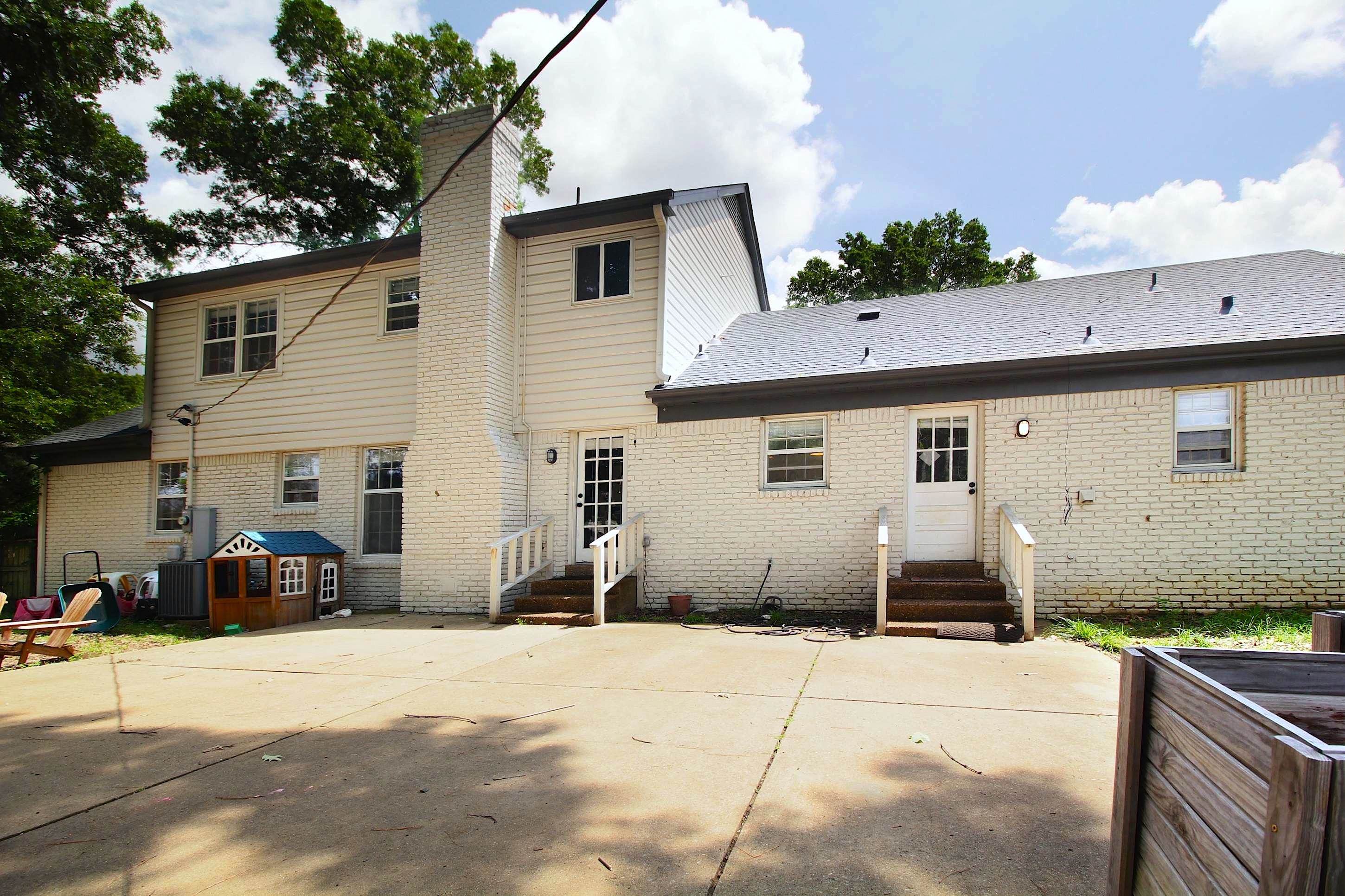 2121 Abergeldie Dr