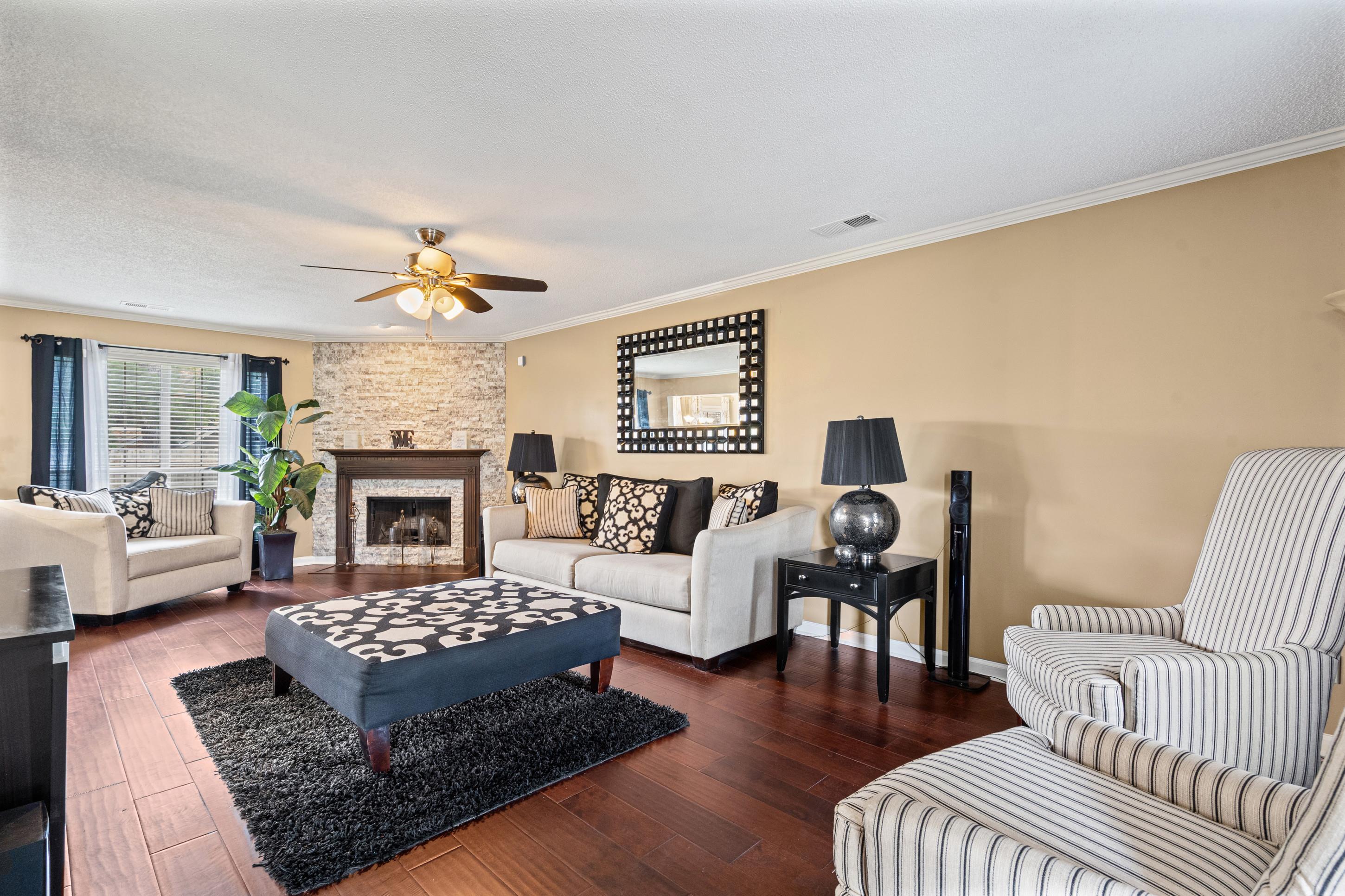 4088 Old Village Ln