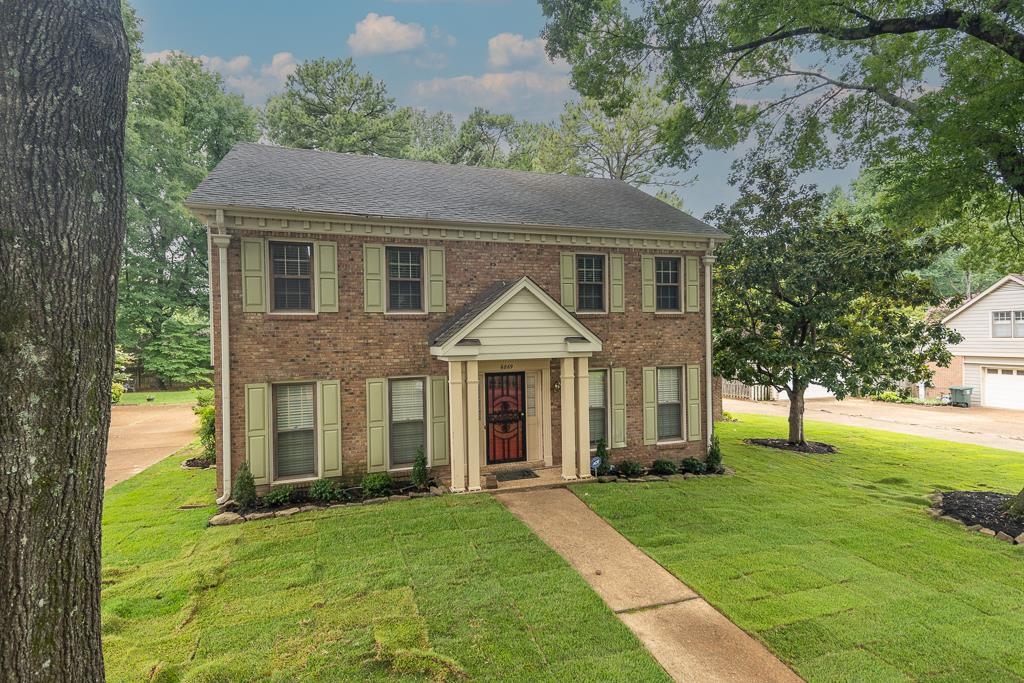 6869 Wytham Dr