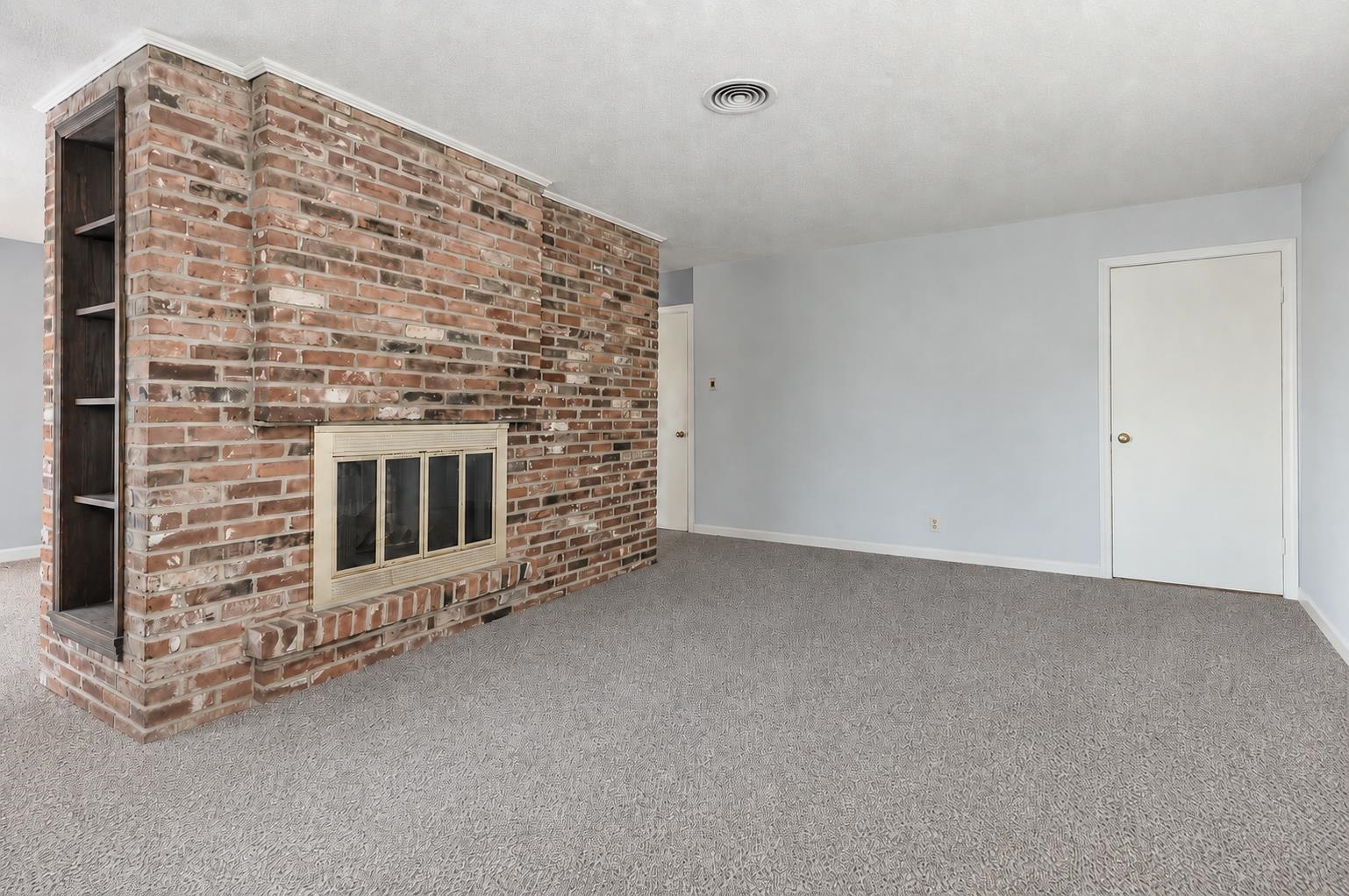 1205 Bristol Dr 18