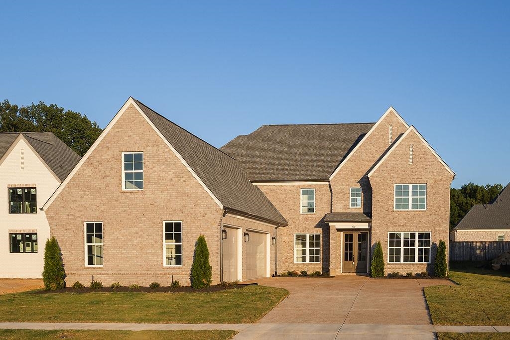 170 Piper Hollow Dr