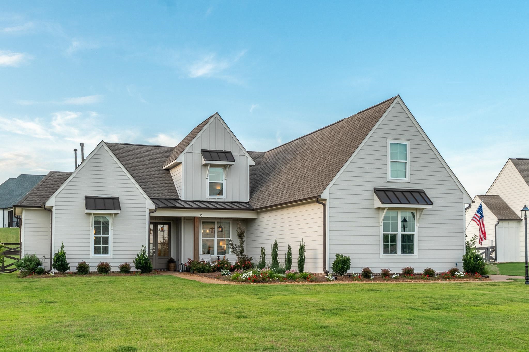 35 Farmhouse Cv