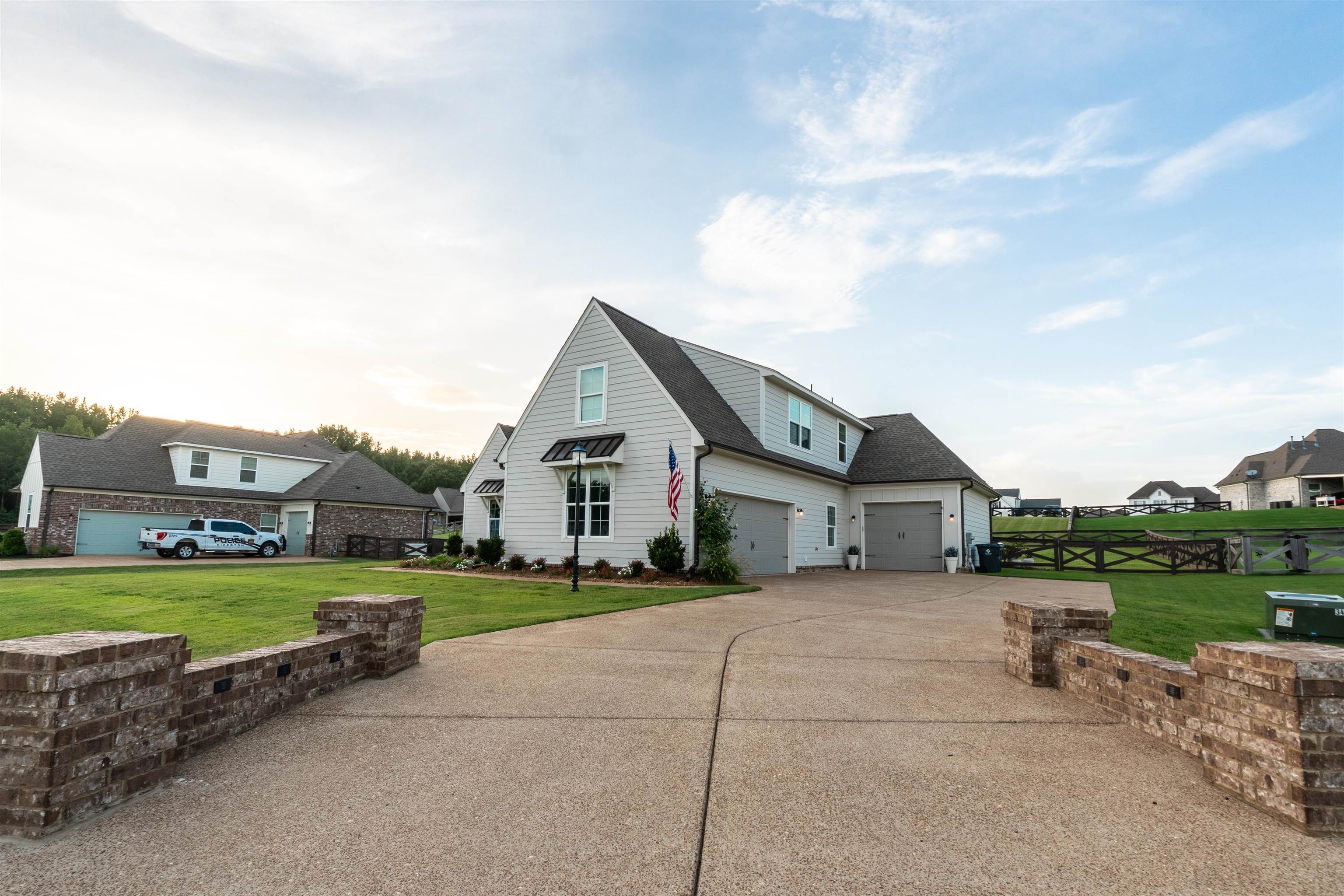 35 Farmhouse Cv