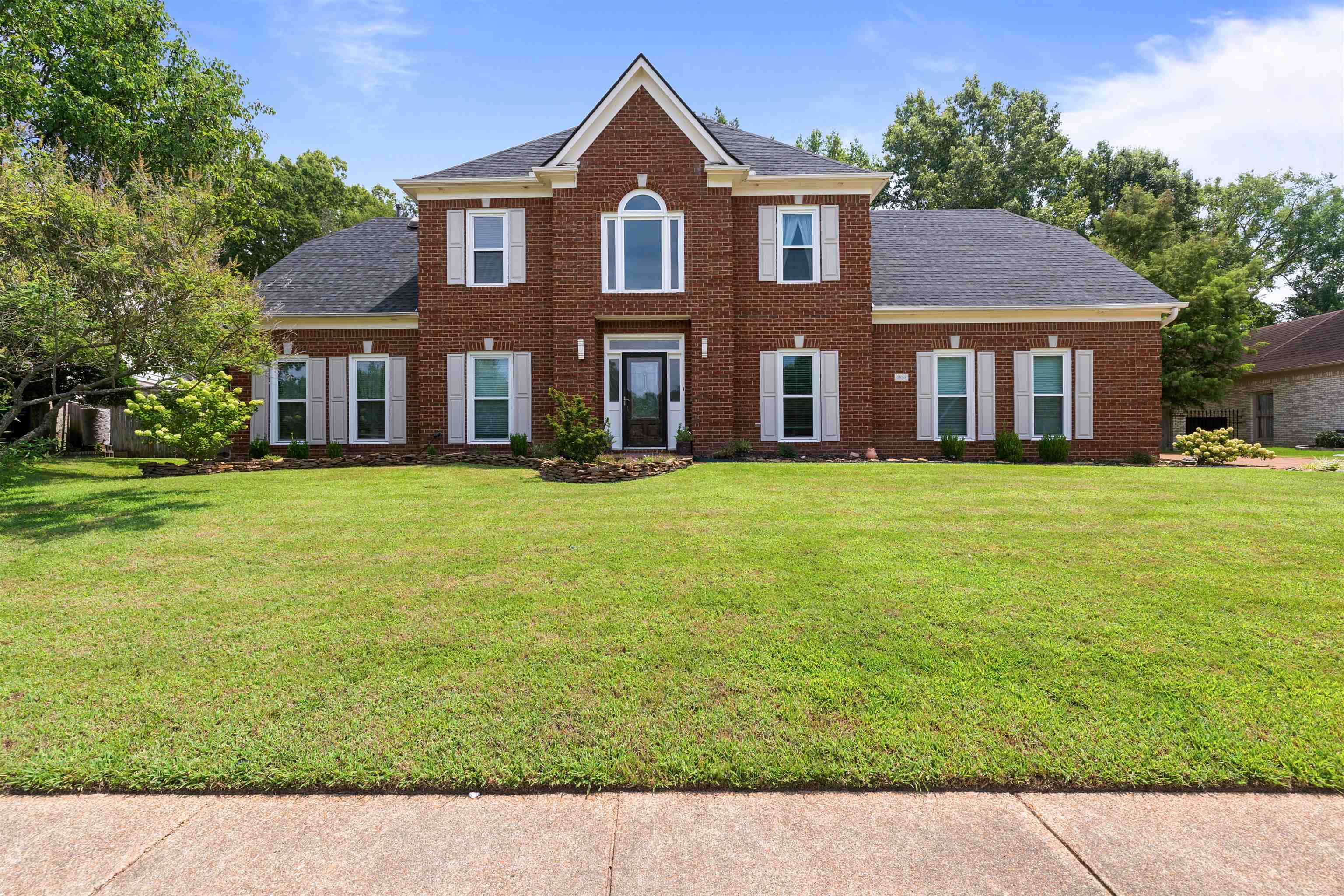 4858 Bailey Dr