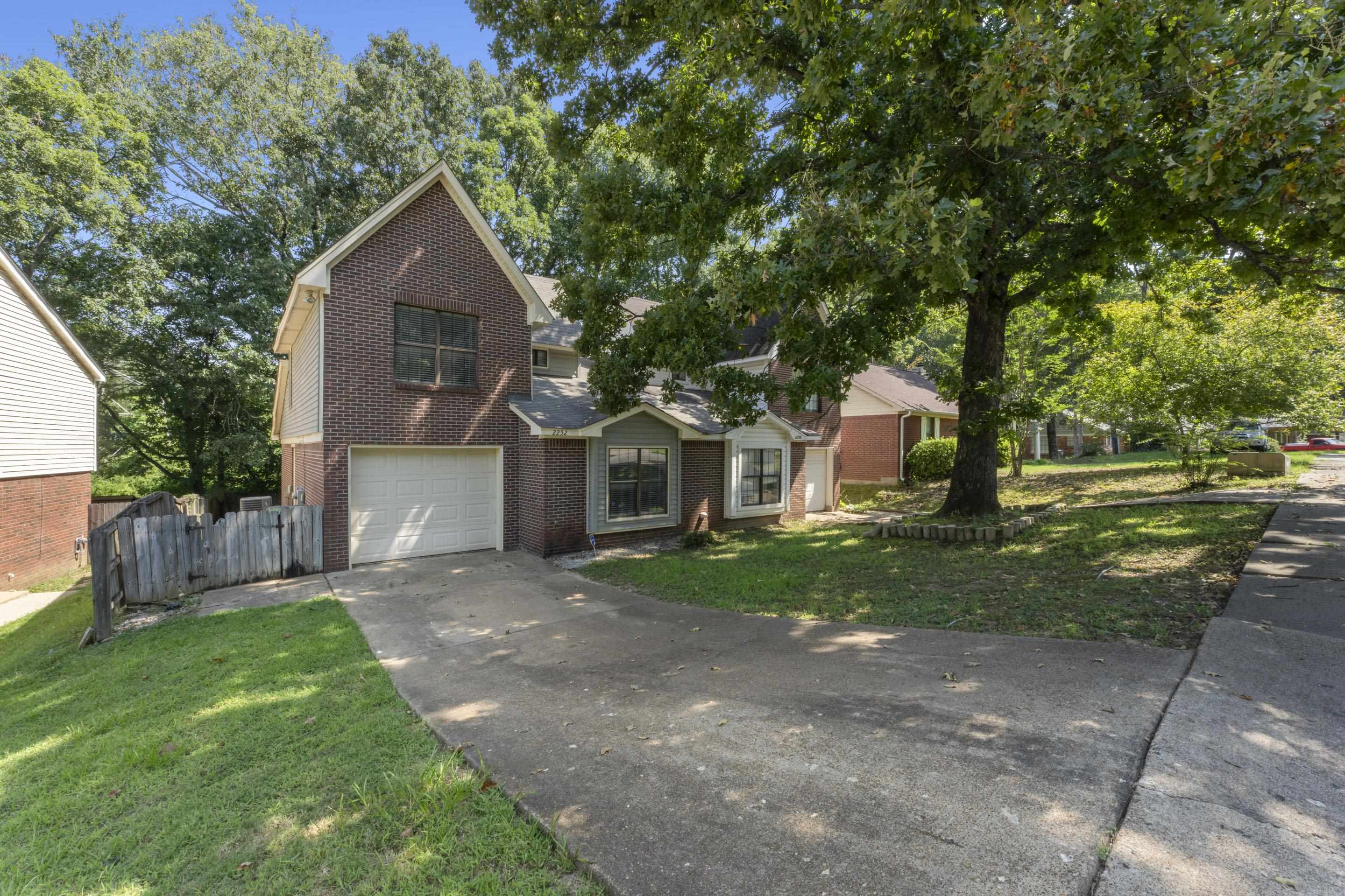 2252 Mangum Rd