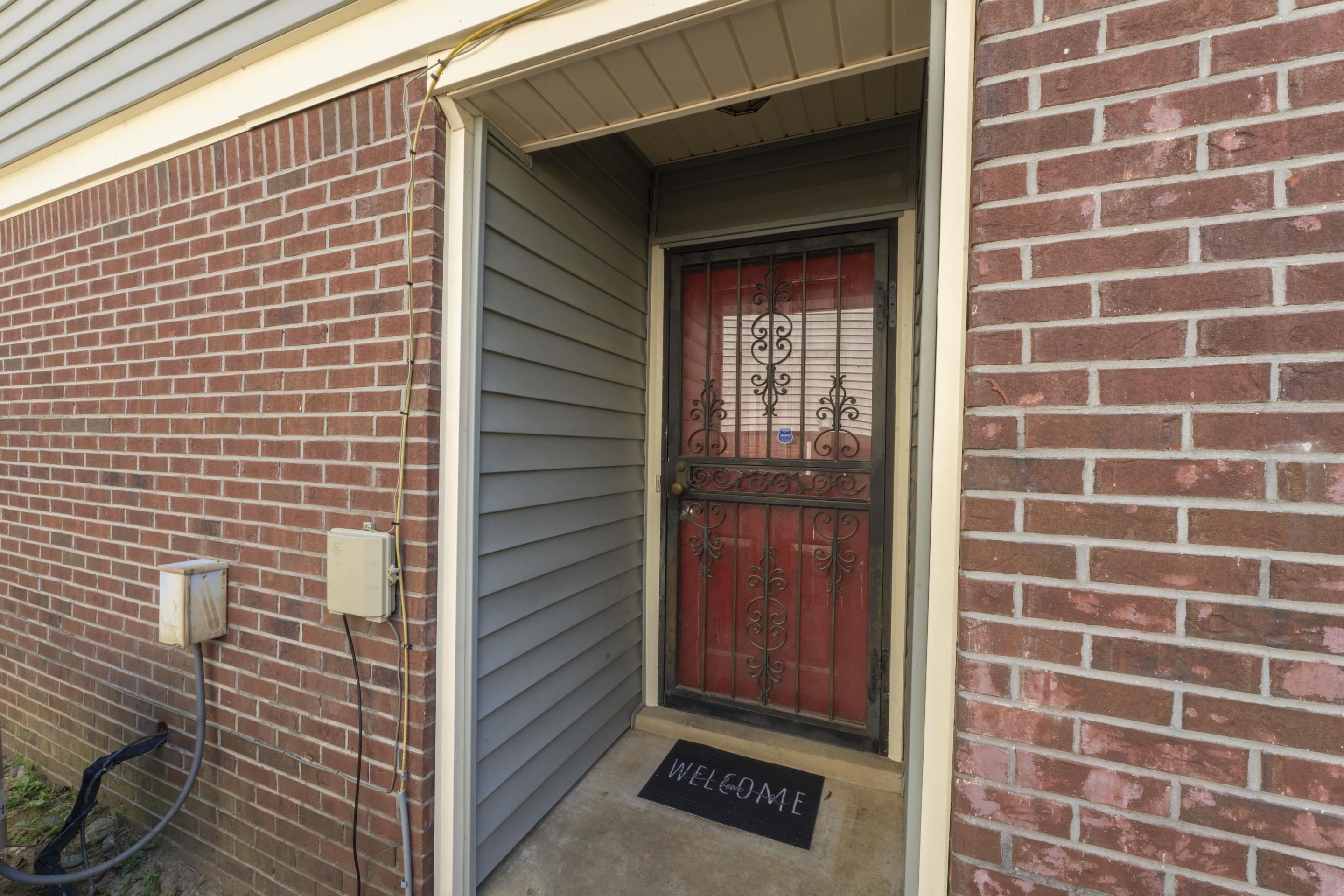 2252 Mangum Rd