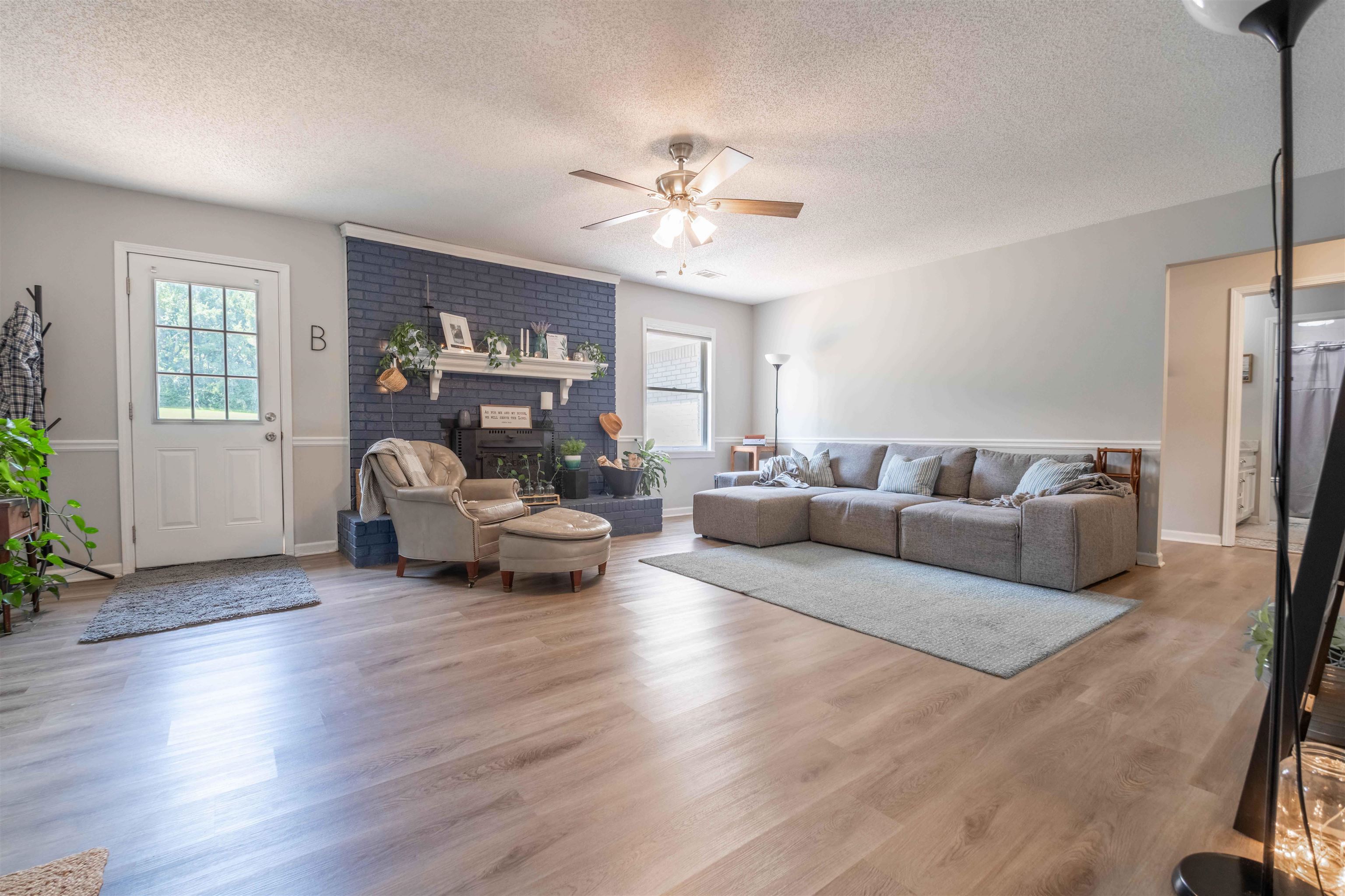 205 Blue Gray Cir
