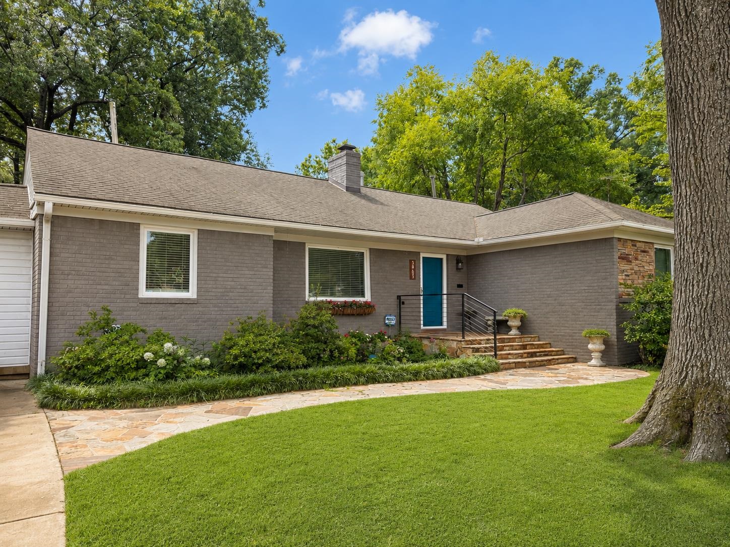 3863 Minden Rd