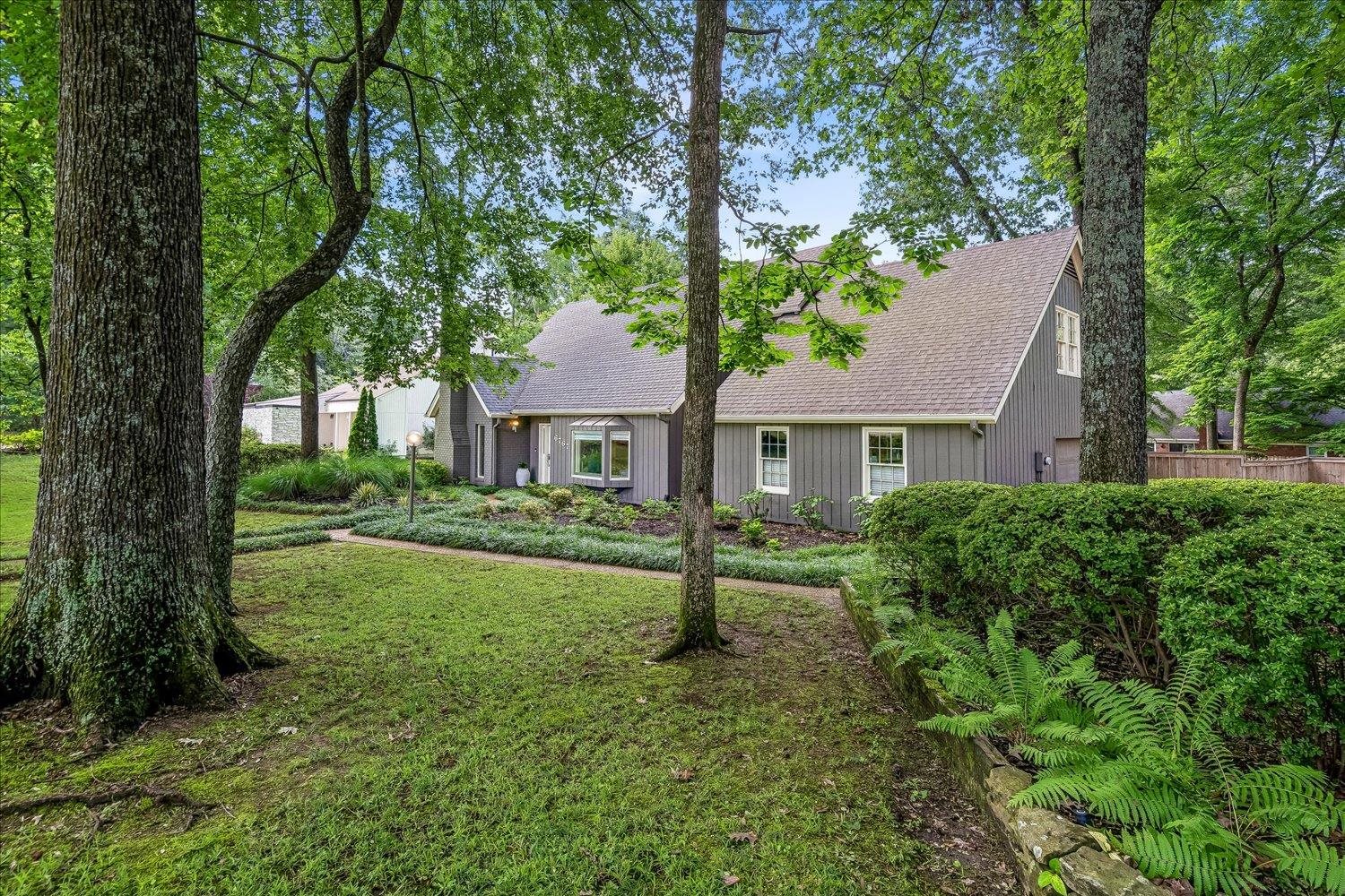 6767 Poplar Pike