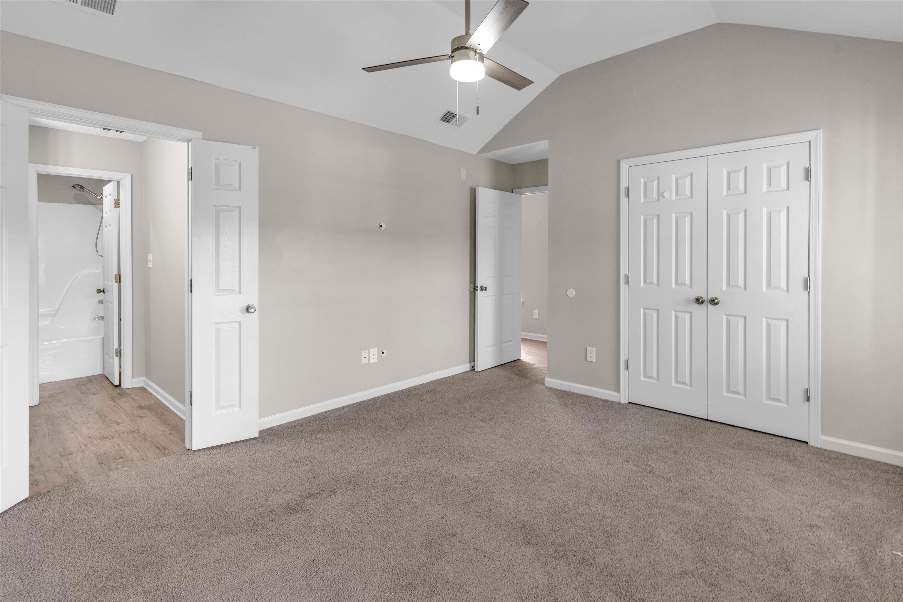 6676 Whitten Pine Dr