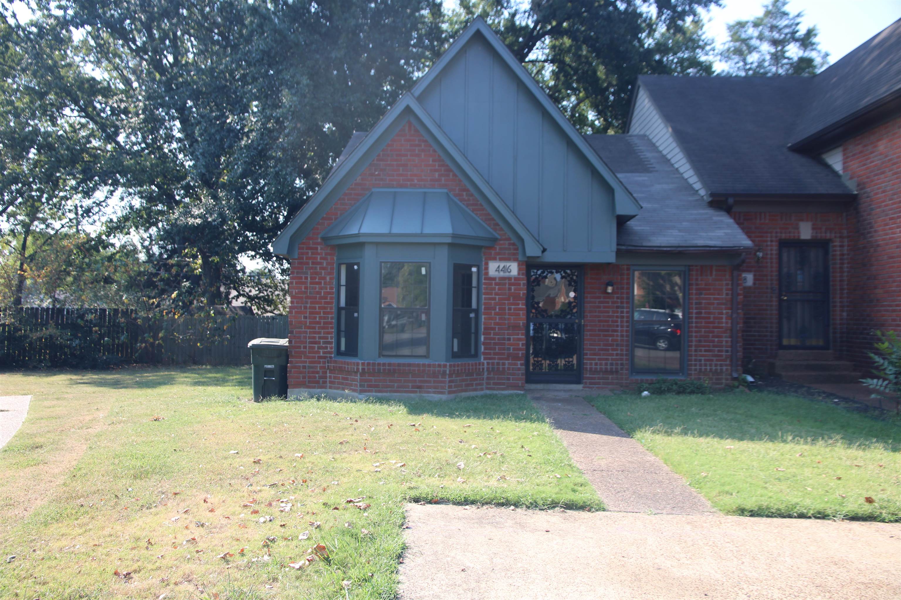 4416 Forest Valley Cv