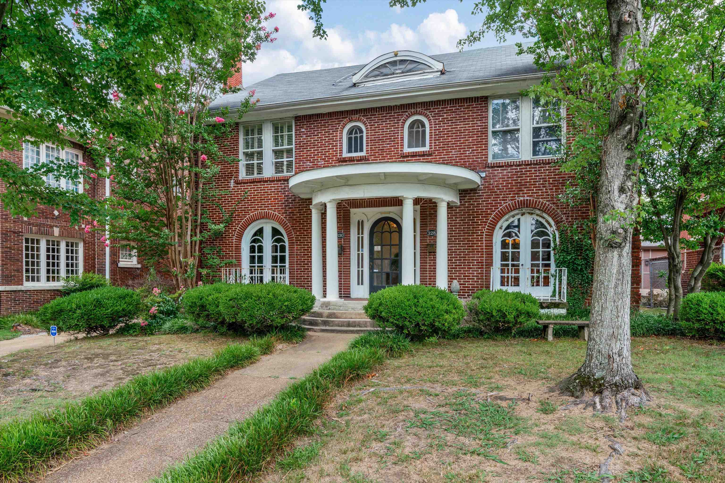 328 N Mclean Blvd