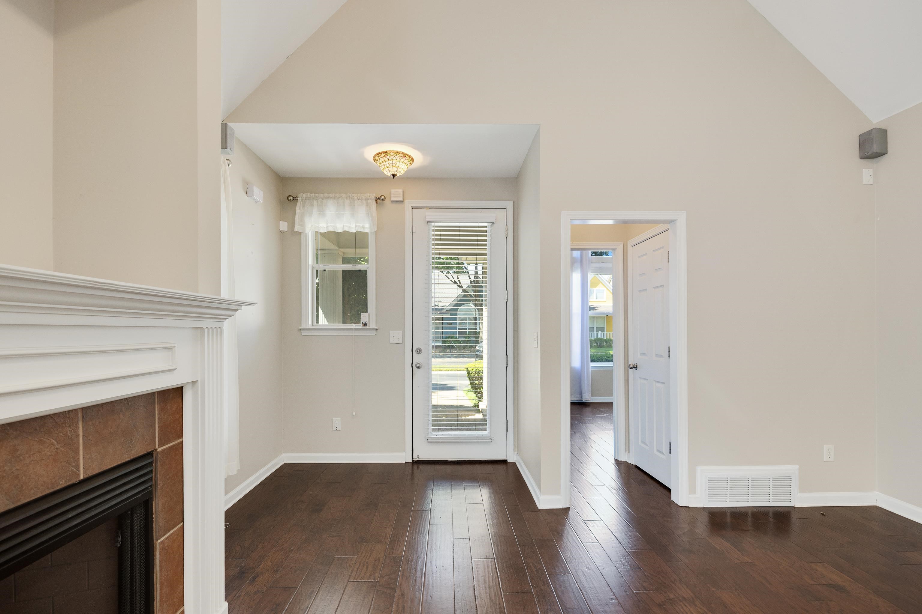 1364 Harbor Park Dr