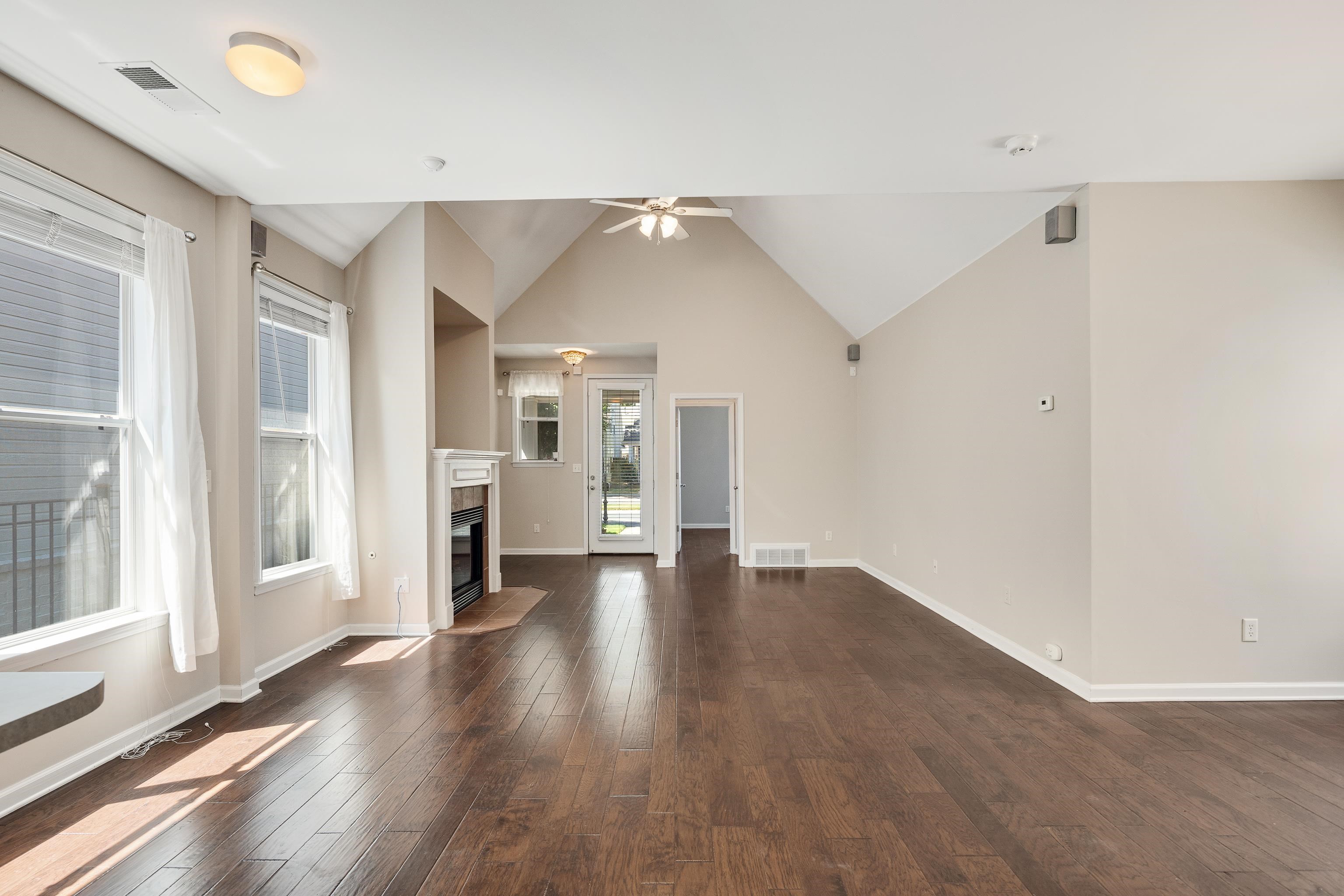 1364 Harbor Park Dr