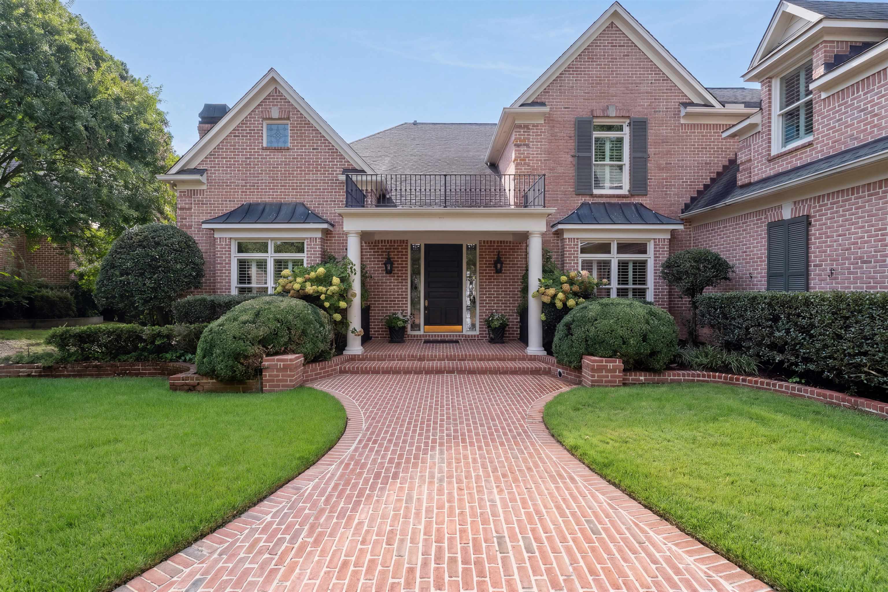 3449 Lake Pointe Cv