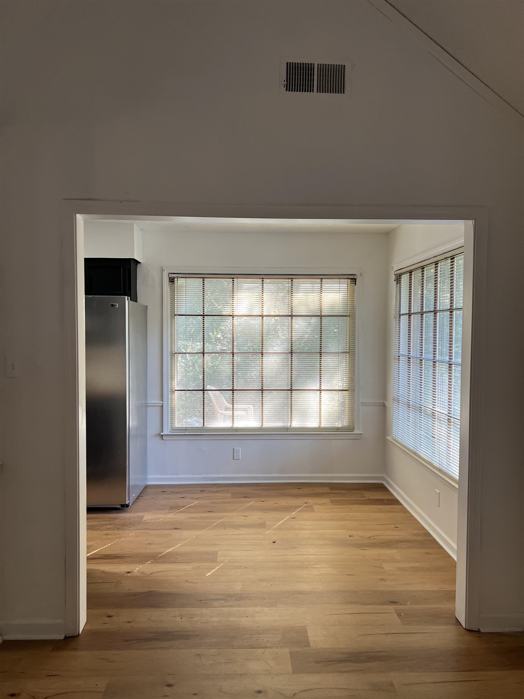 7043 Boxborough Cv