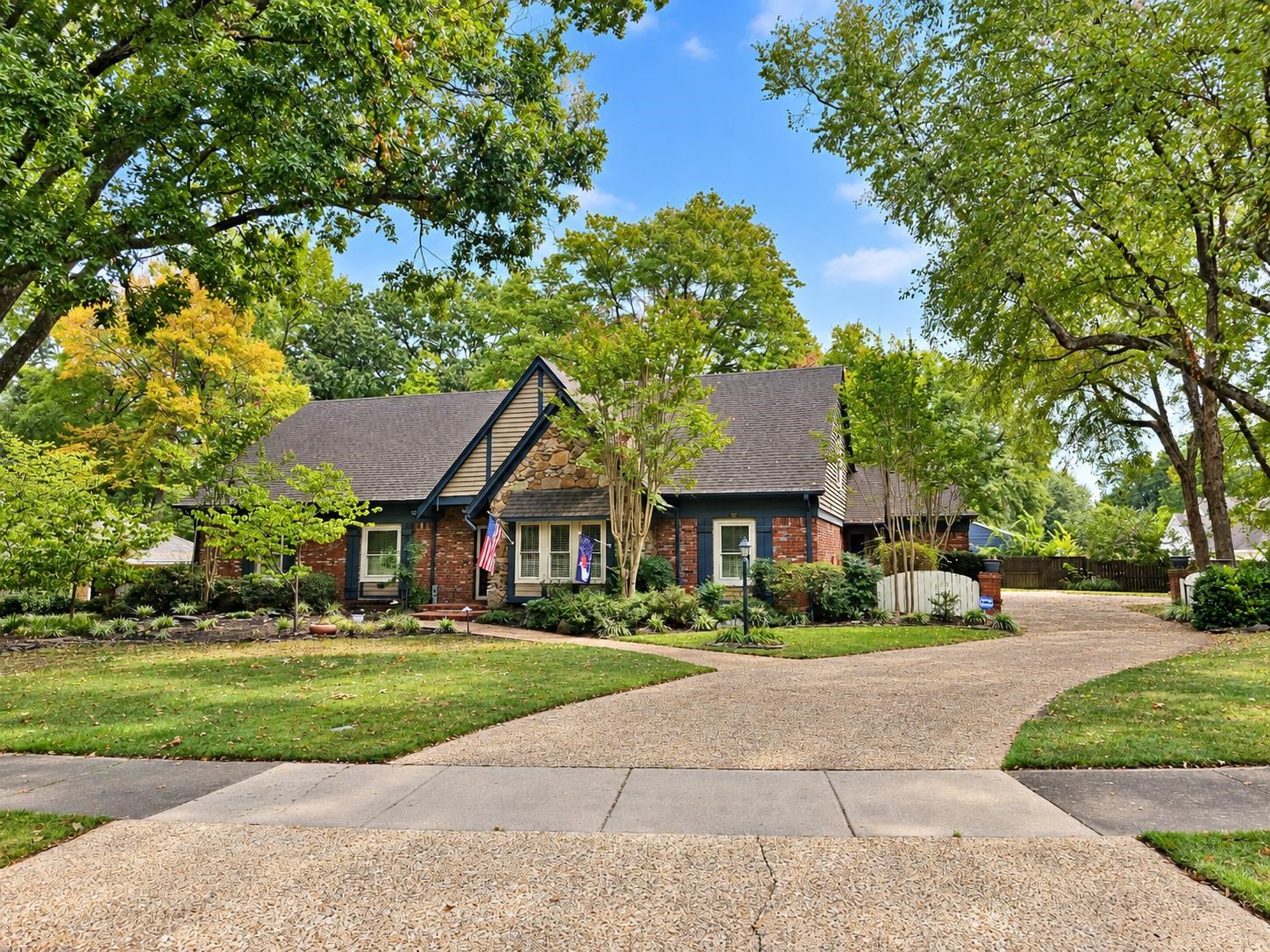 2338 White Ash Cv