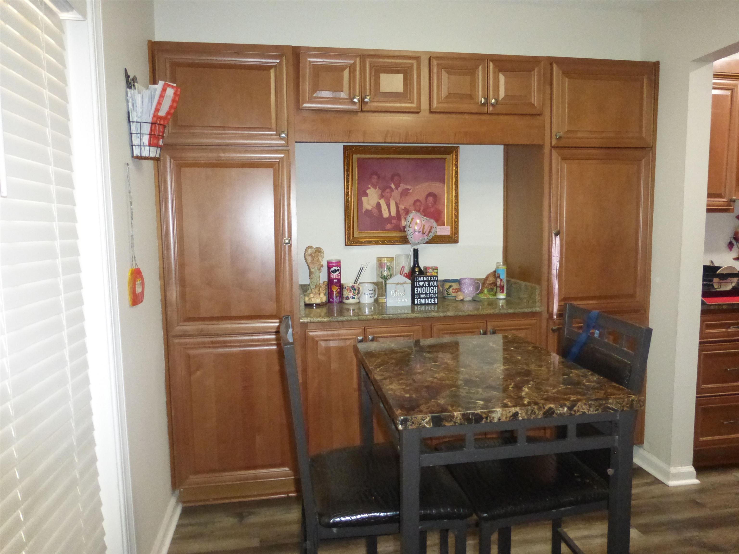 1207 Chamberlain Dr 102