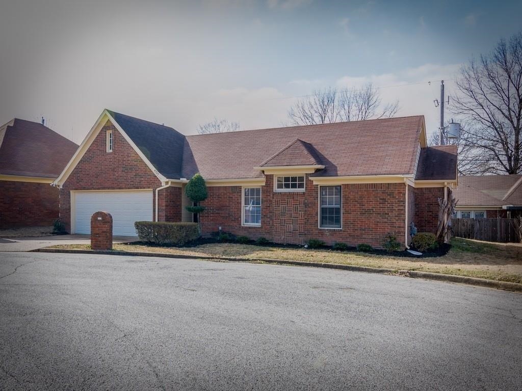 4325 Bear Creek Ln