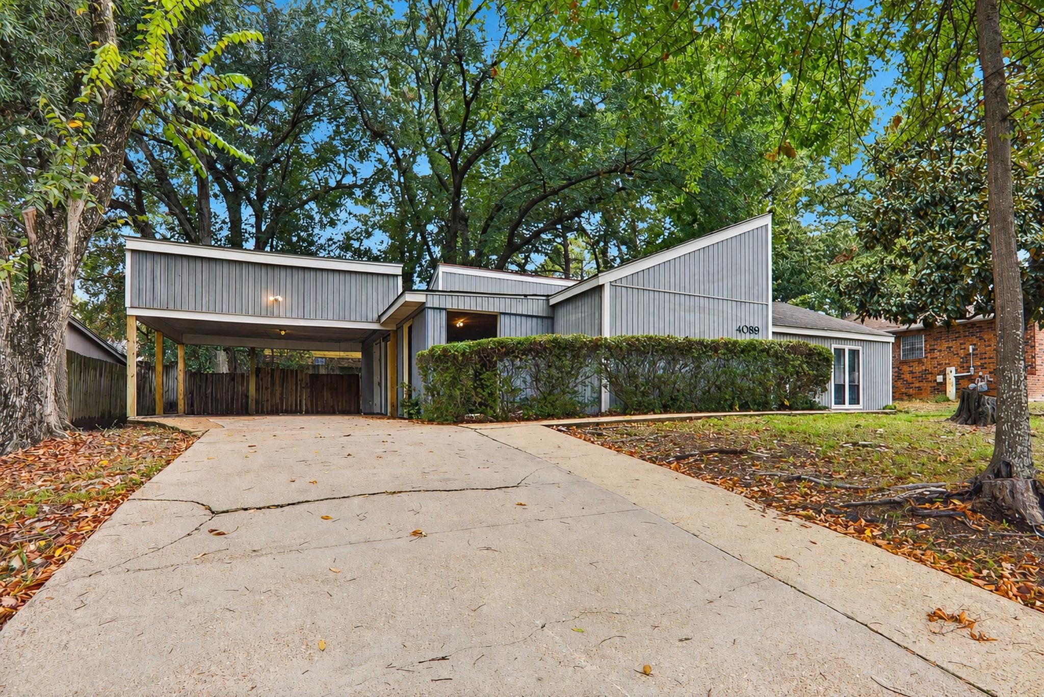 4089 Spring Hollow Dr