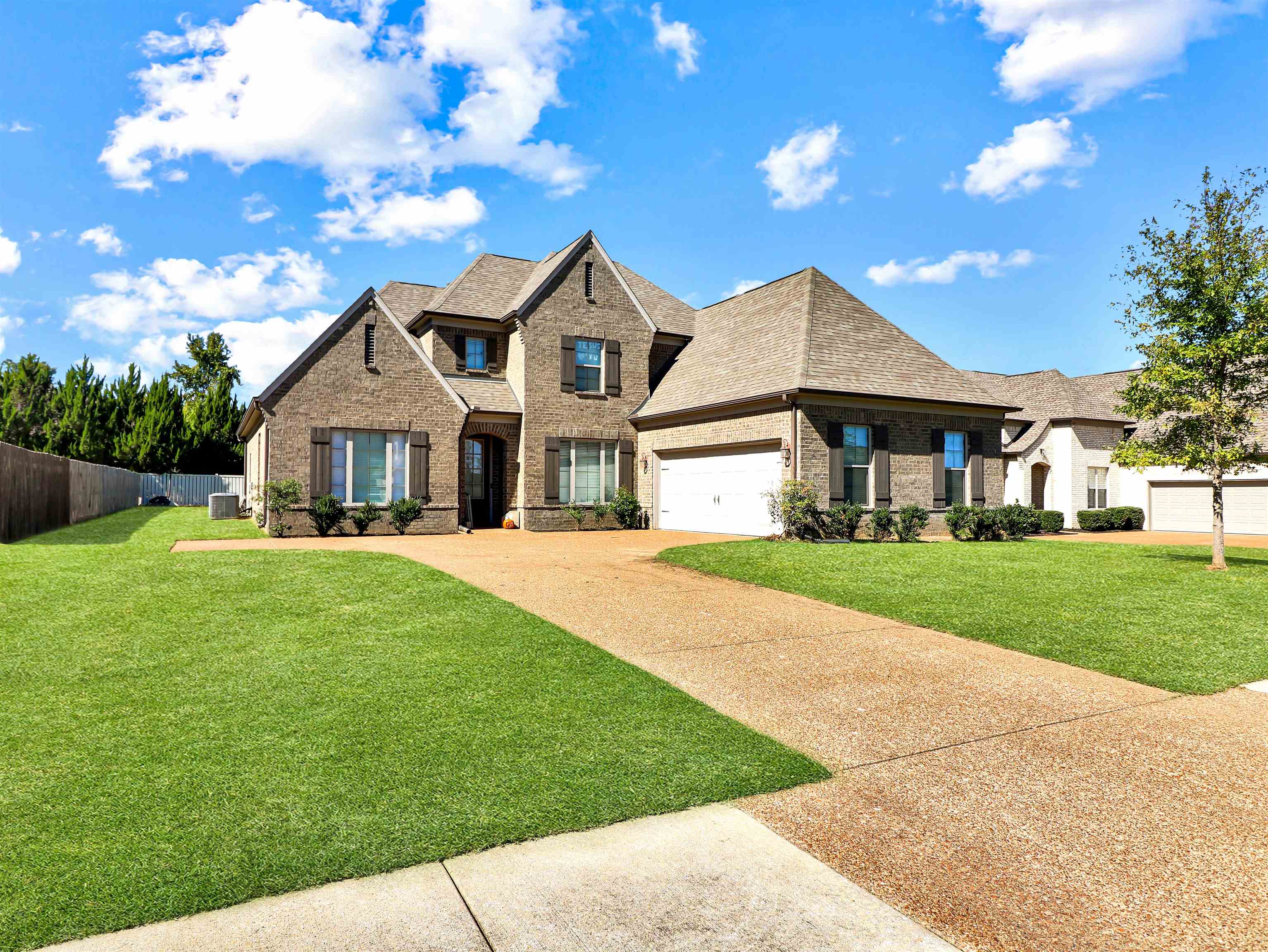 7177 Alexander Hill Ln
