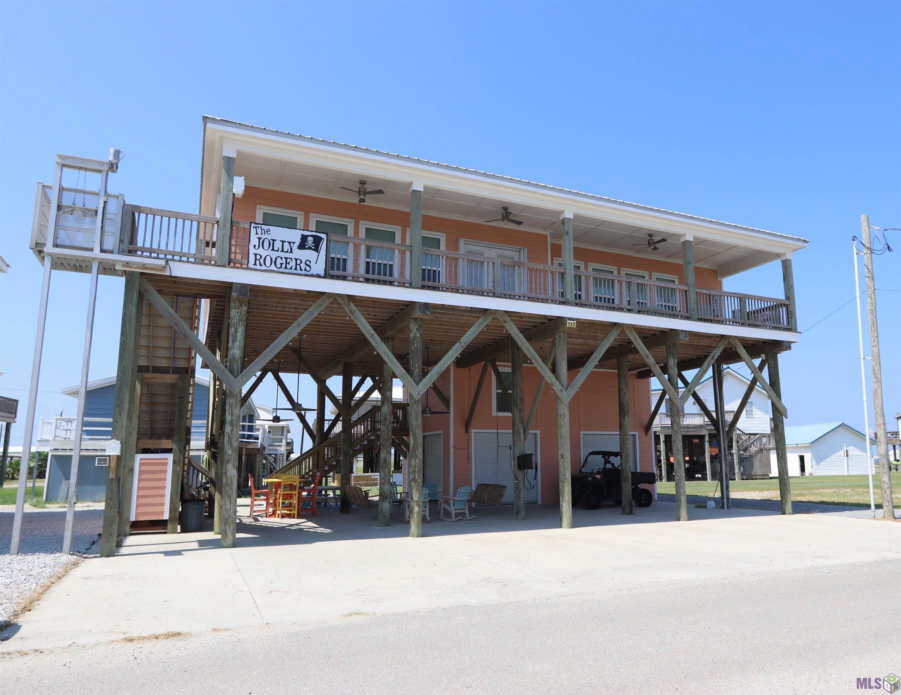 117 BOUDREAUX LN, Grand Isle, LA 70358