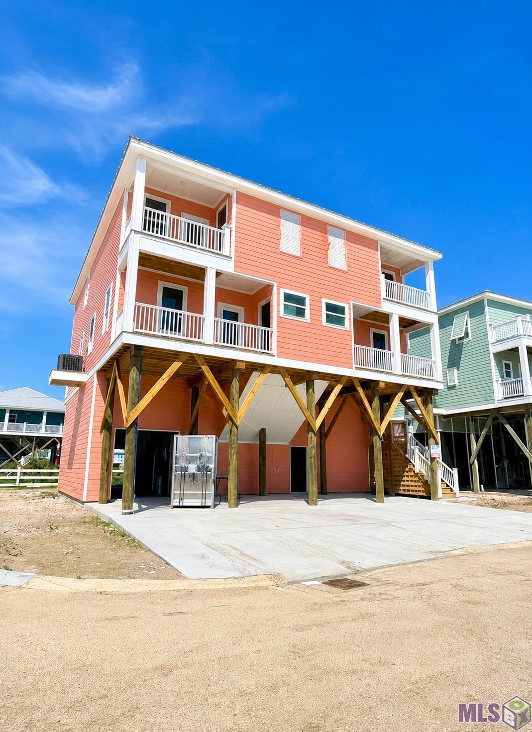 162-Unit 9 BOUDREAUX LN, Grand Isle, LA 70358