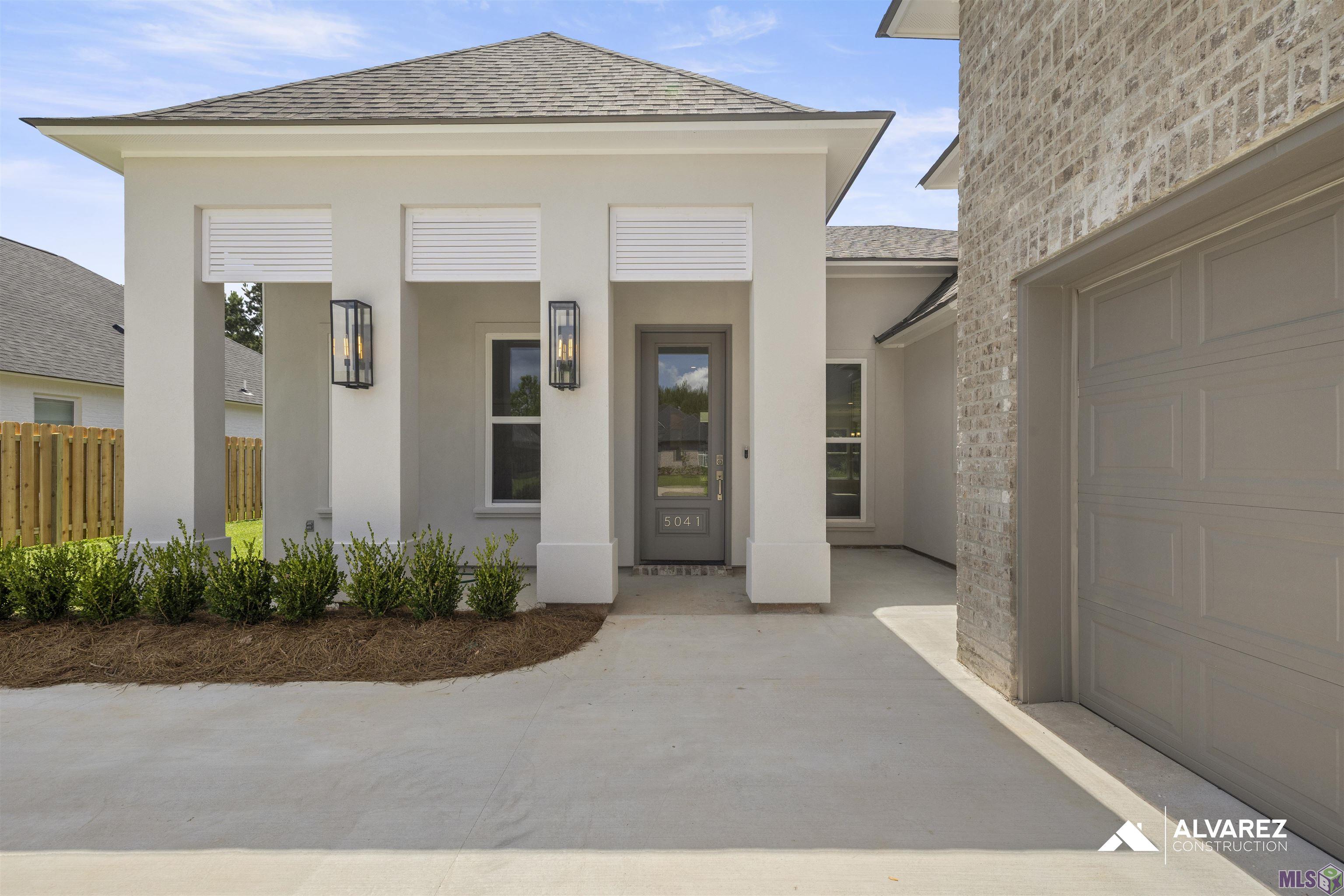 5041 SCOTTS BAYOU LN, Madisonville, LA 70447