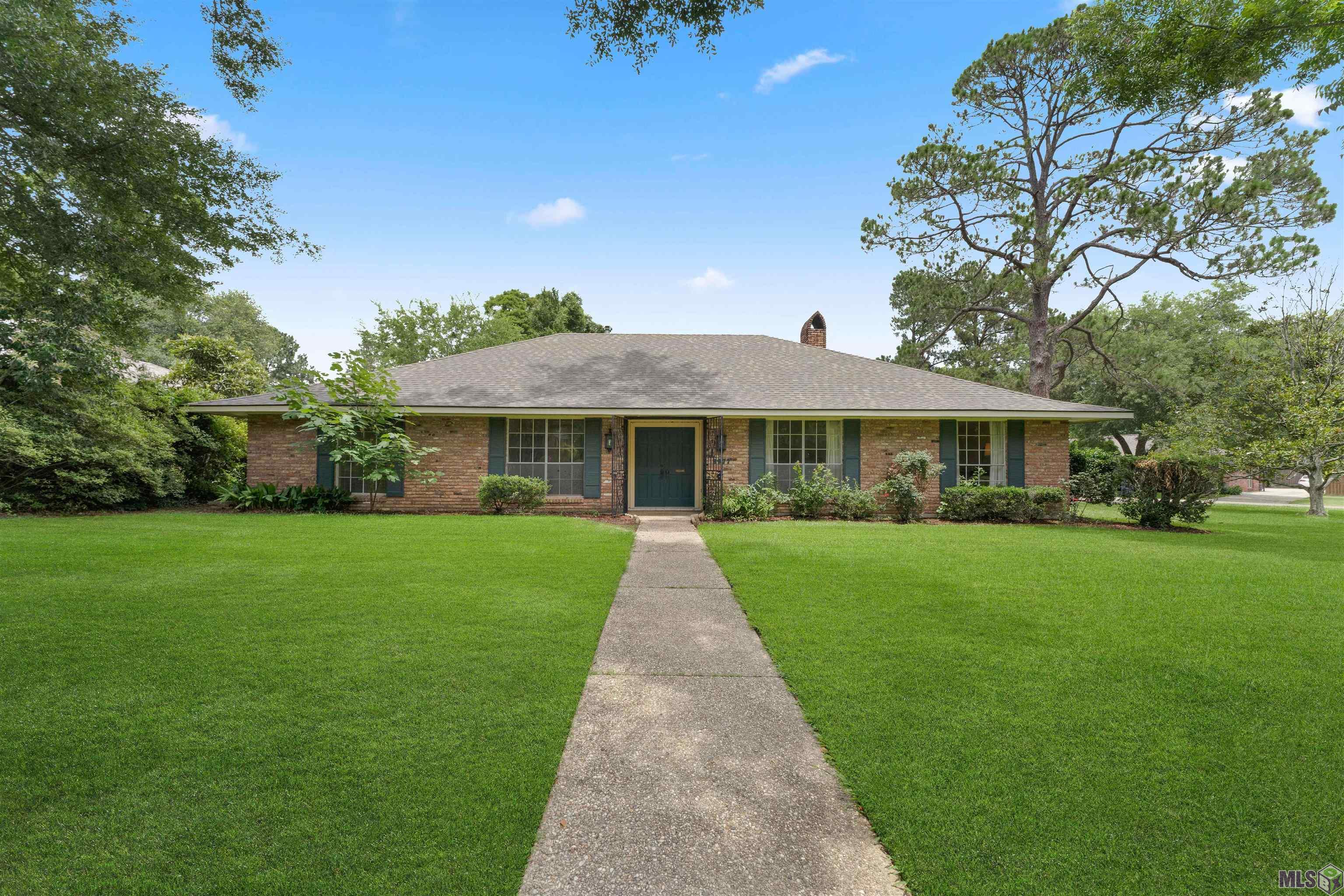 5977 HYACINTH, Baton Rouge, LA 70808