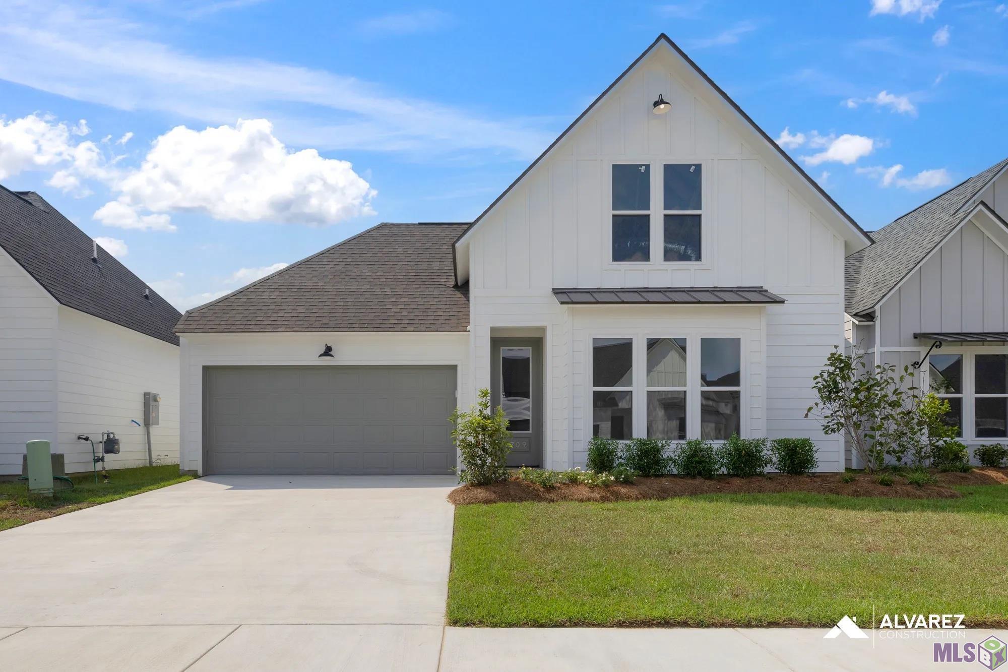 1709 SEAWOLF DR, Saint George, LA 70810