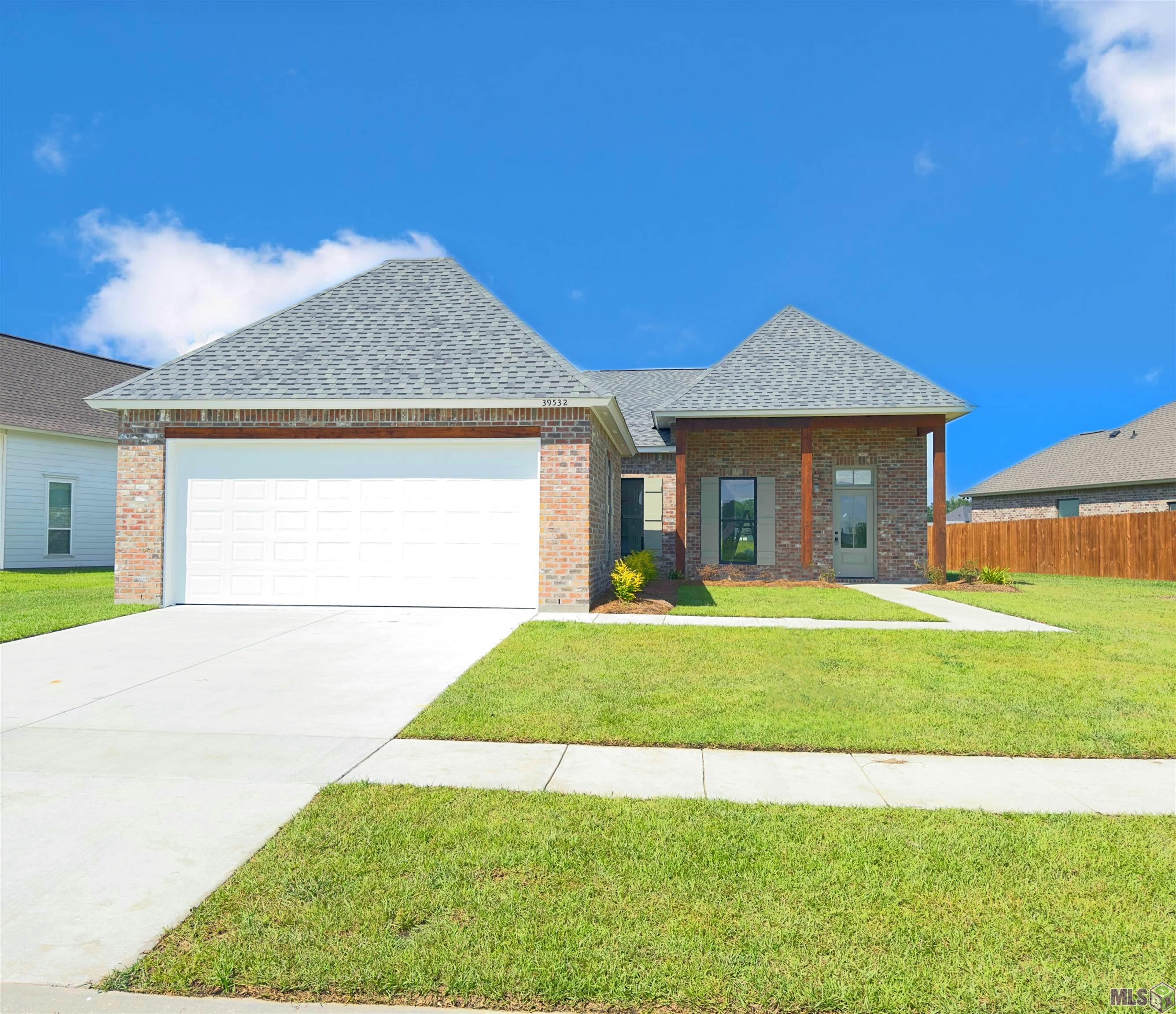 39532 HERNANDO DE SOTO DR, Darrow, LA 70725