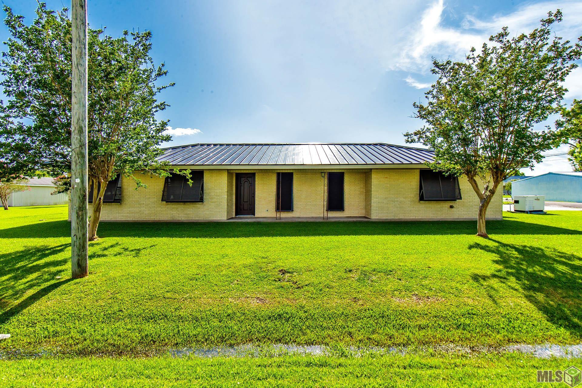 402 FOUR POINT DRIVE, Raceland, LA 70394